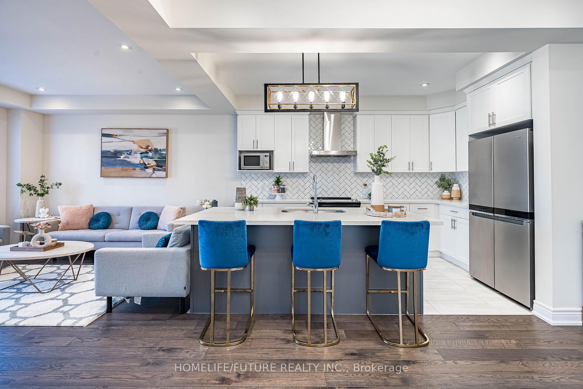 Photo 10 of 32 Gillivary Drive, Whitby, Williamsburg — HOMEH