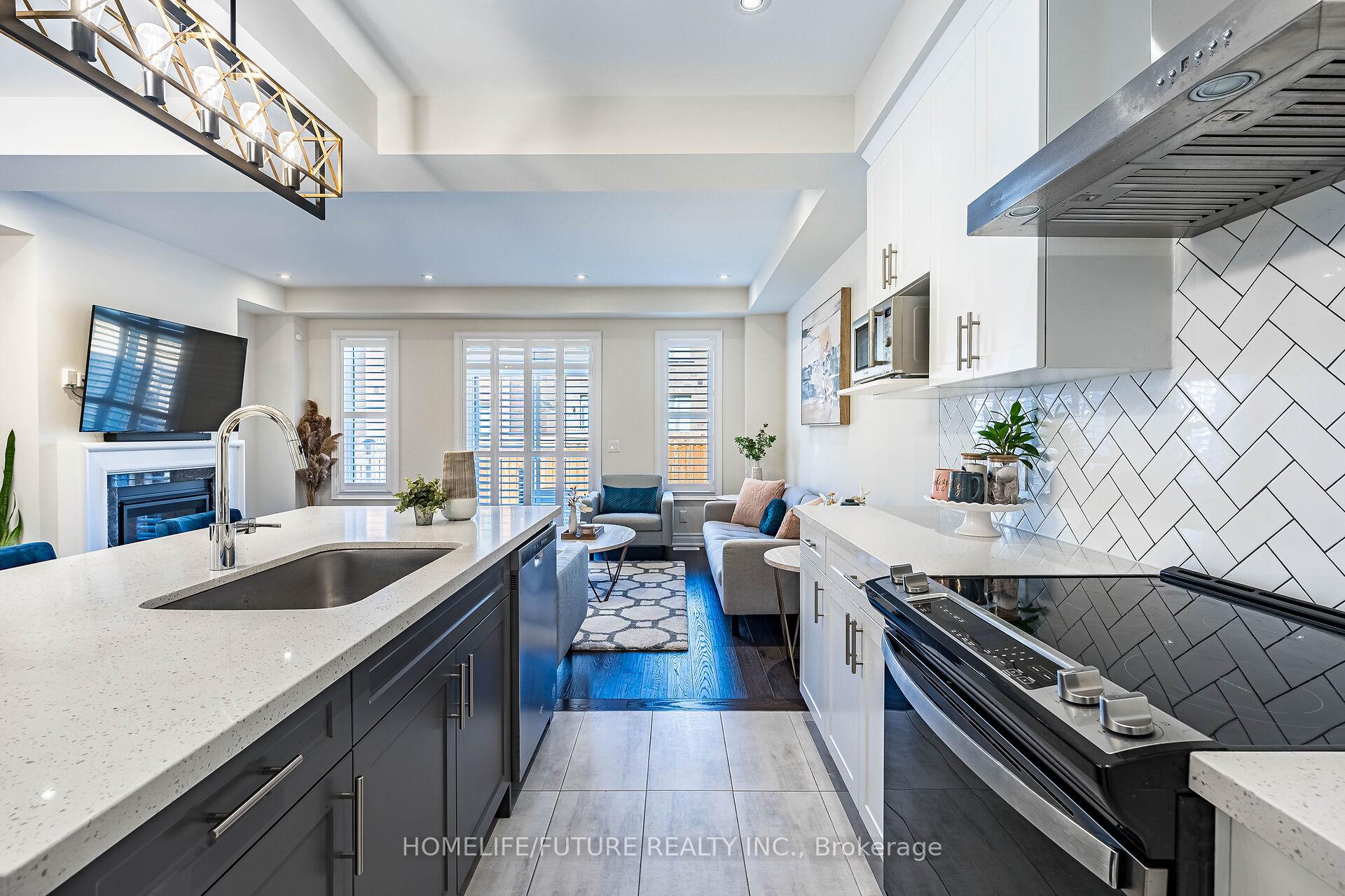 Photo 13 of 32 Gillivary Drive, Whitby, Williamsburg — HOMEH