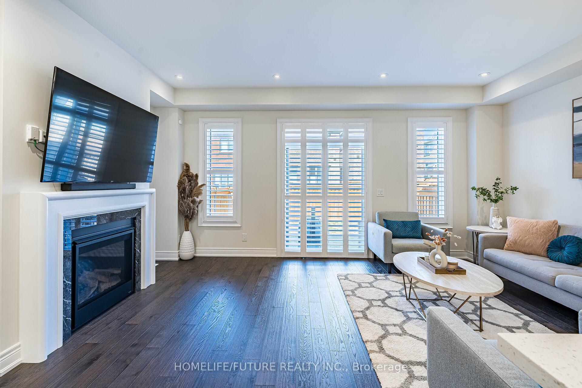 Photo 16 of 32 Gillivary Drive, Whitby, Williamsburg — HOMEH