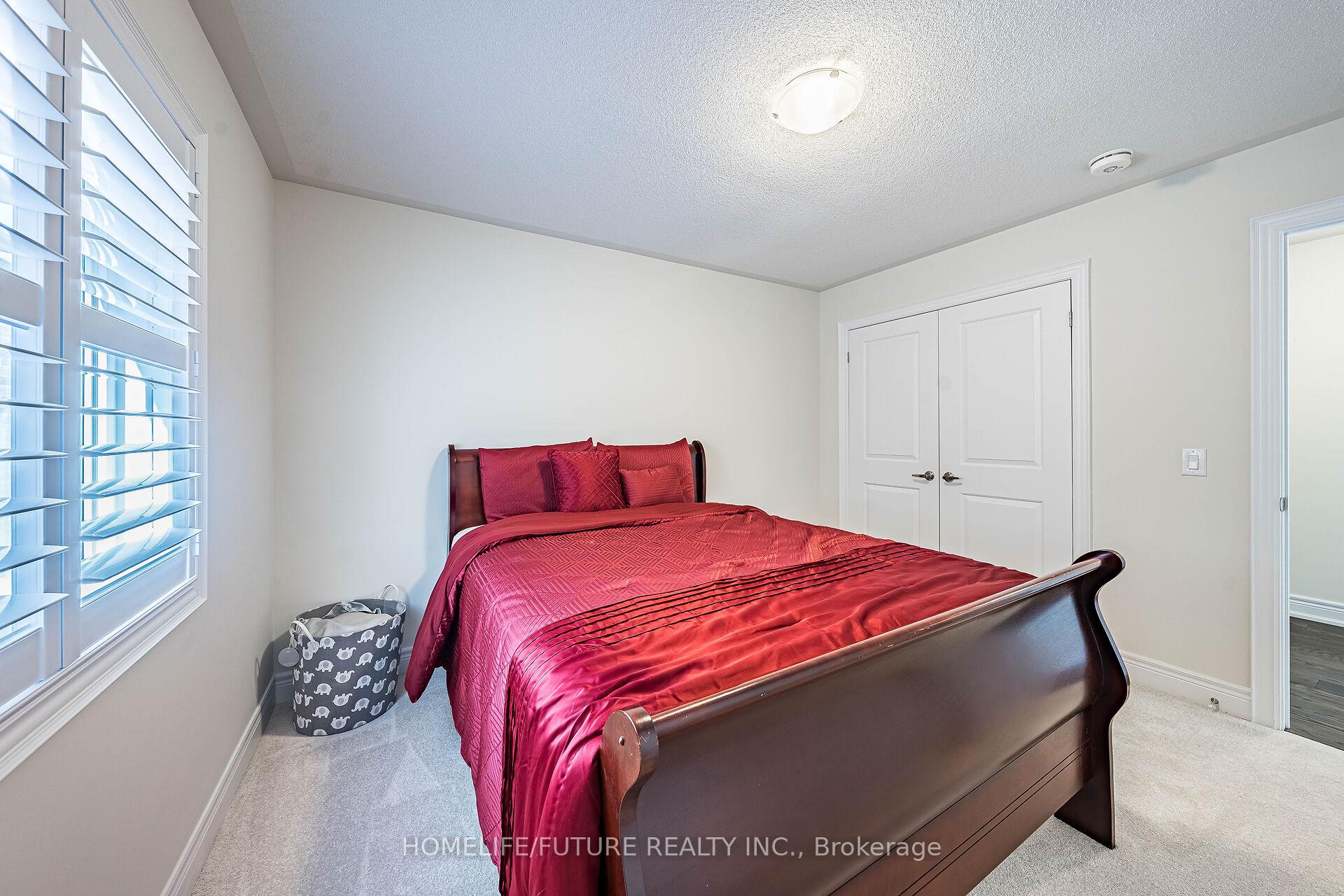 Photo 32 of 32 Gillivary Drive, Whitby, Williamsburg — HOMEH