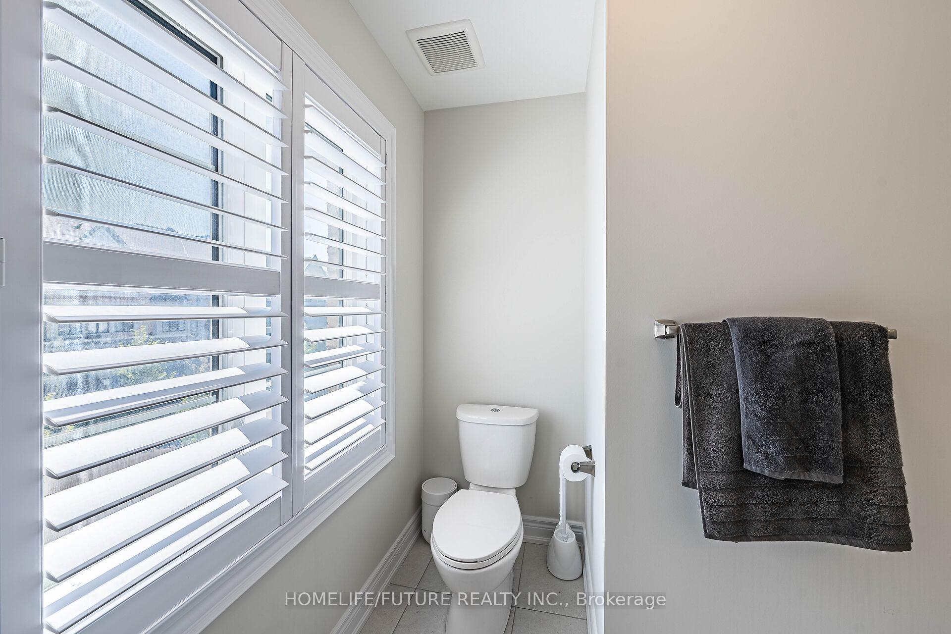 Photo 37 of 32 Gillivary Drive, Whitby, Williamsburg — HOMEH