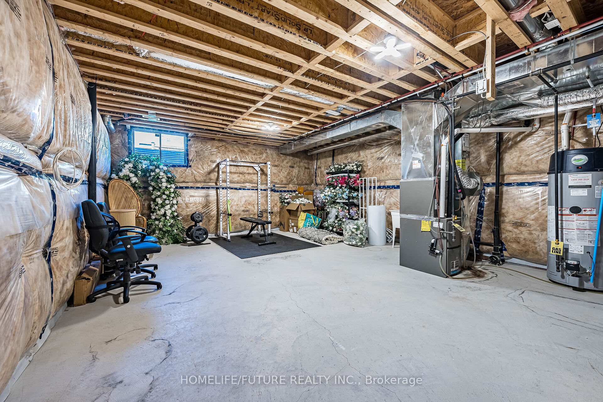 Photo 39 of 32 Gillivary Drive, Whitby, Williamsburg — HOMEH