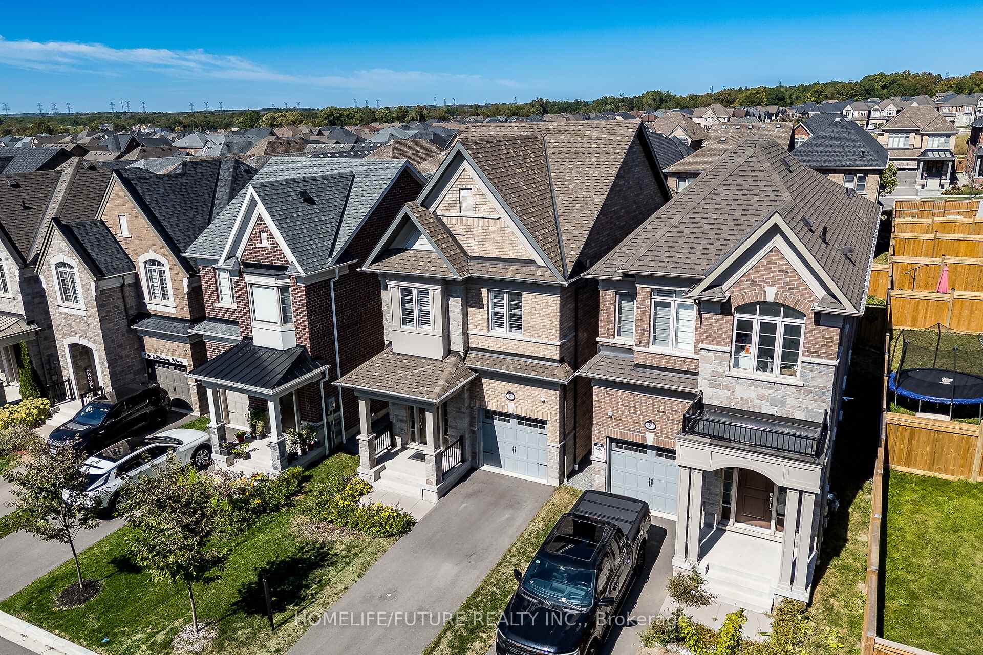 Photo 50 of 32 Gillivary Drive, Whitby, Williamsburg — HOMEH