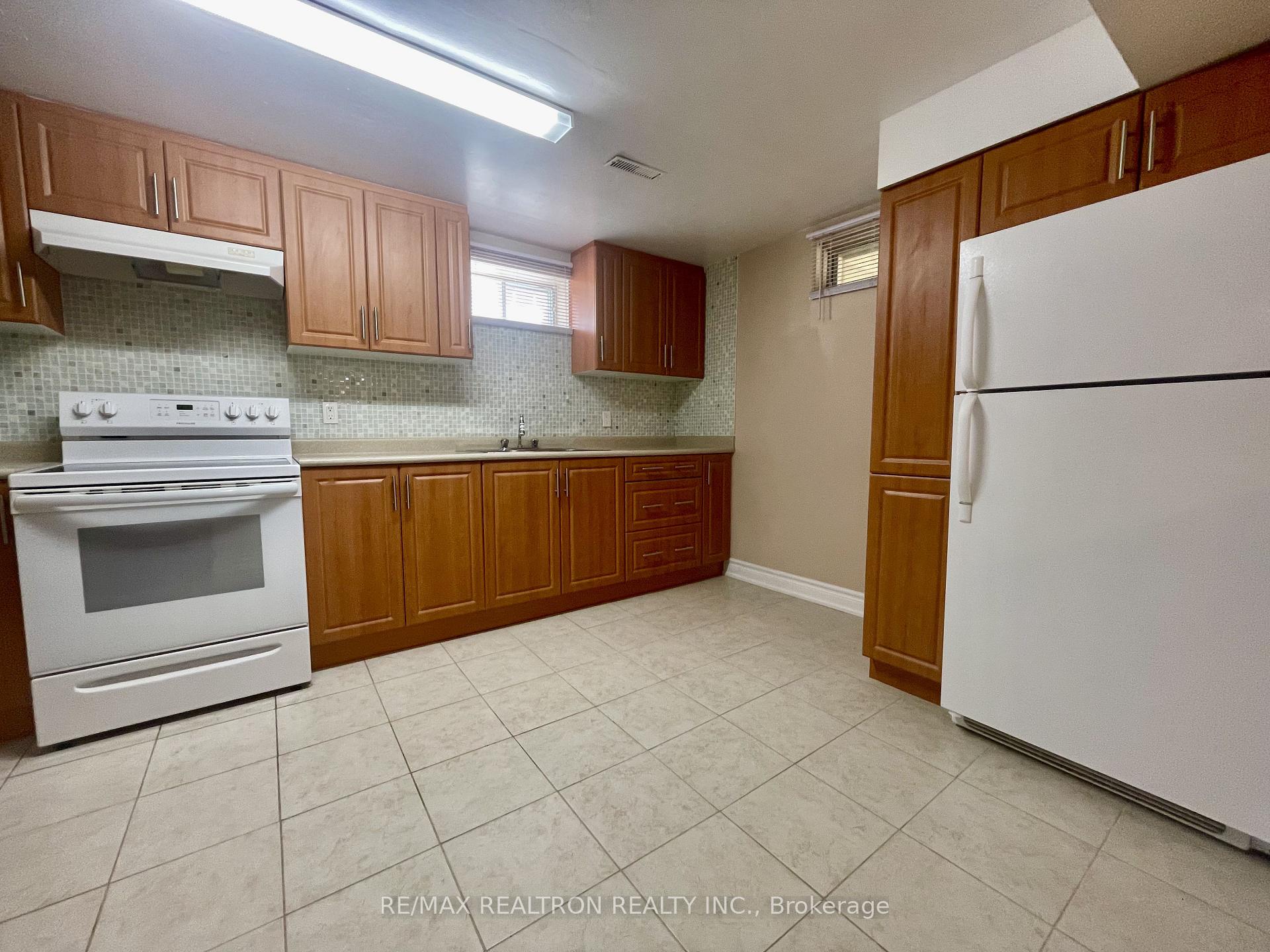 Photo 7 of Unit BSMT, 24 Coomer Crescent, Ajax, Central — HOMEH
