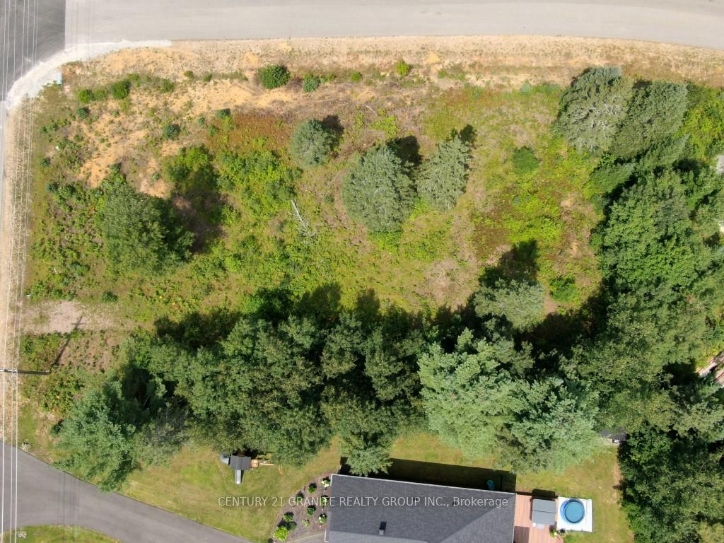 Photo 3 of 58 Nicklaus Drive, Bancroft, Bancroft Ward — HOMEH