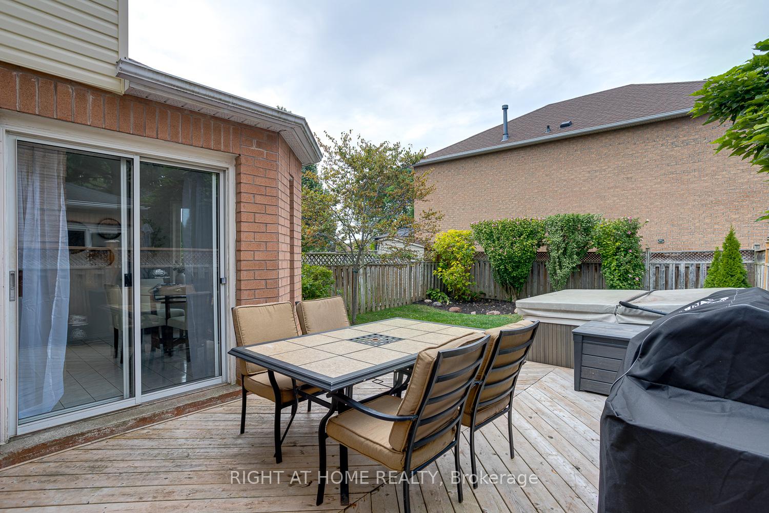 Photo 29 of 41 Steele Valley Court, Whitby, Rolling Acres — HOMEH