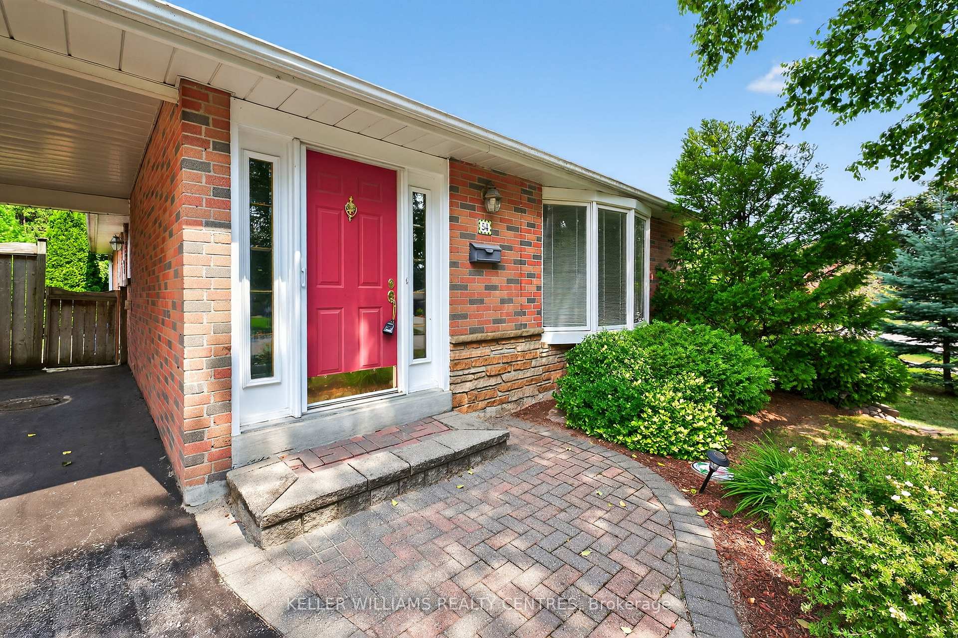 Photo 35 of 54 Devins Drive, Aurora, Aurora Heights — HOMEH