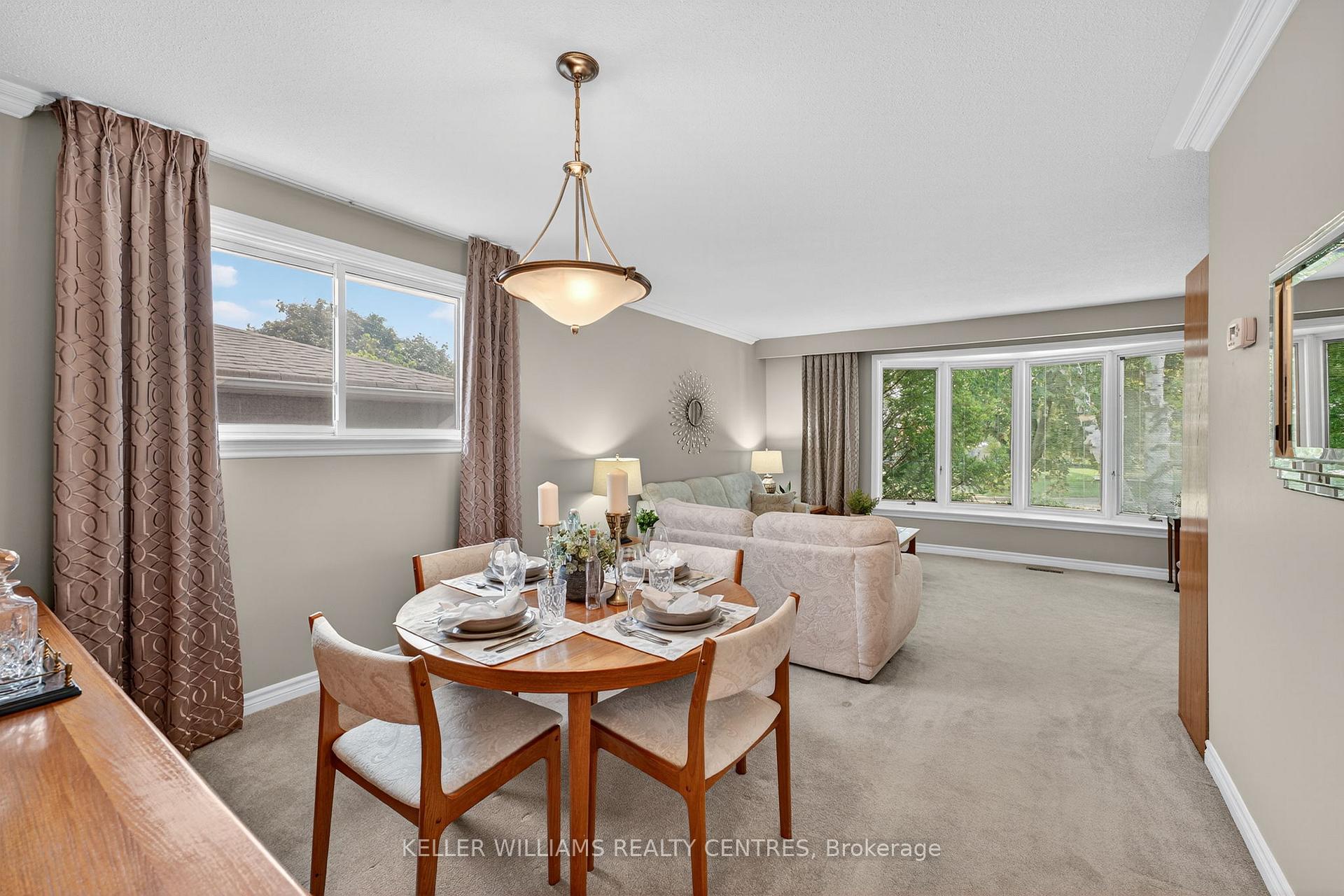 Photo 26 of 54 Devins Drive, Aurora, Aurora Heights — HOMEH