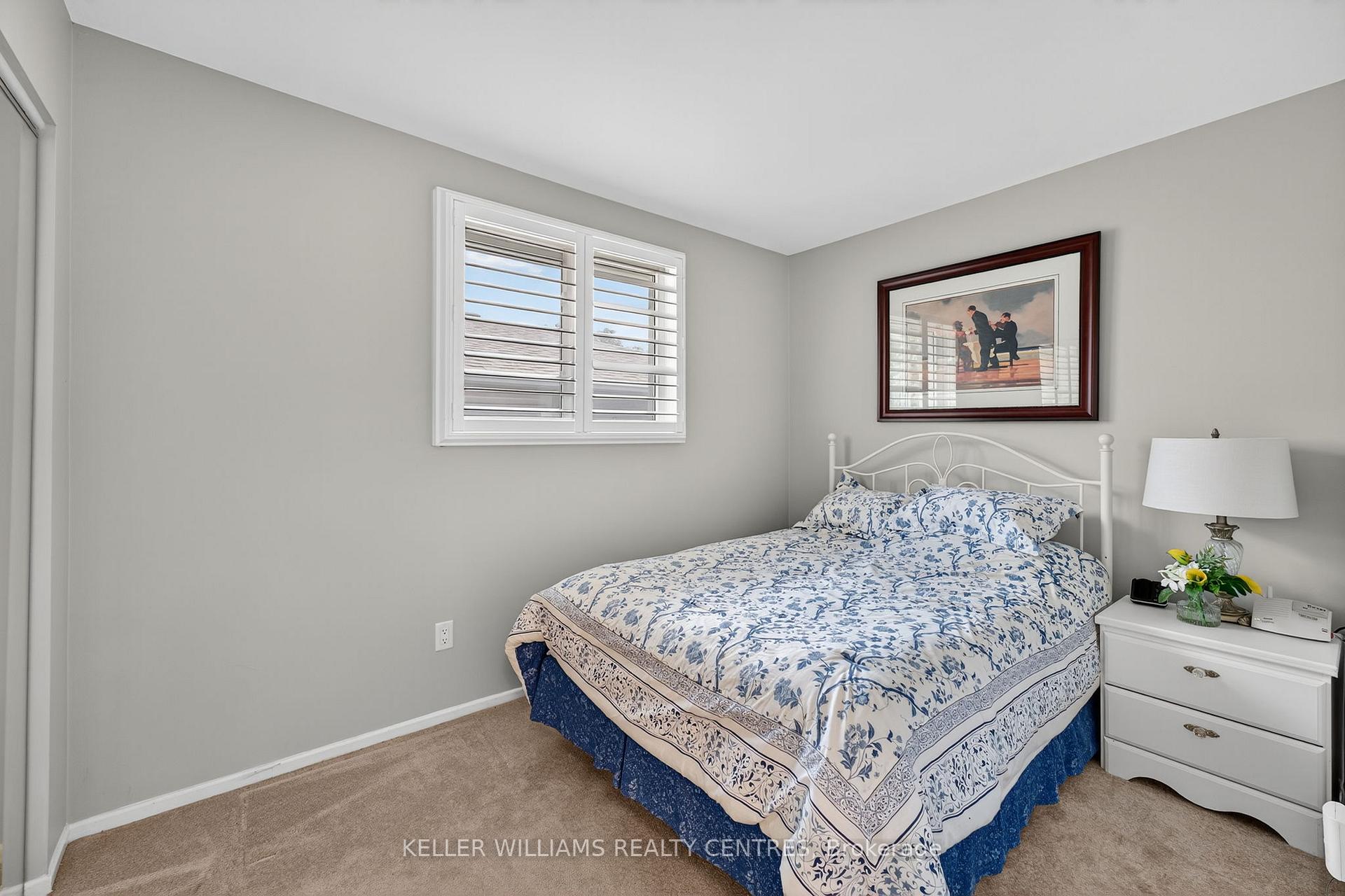 Photo 9 of 54 Devins Drive, Aurora, Aurora Heights — HOMEH