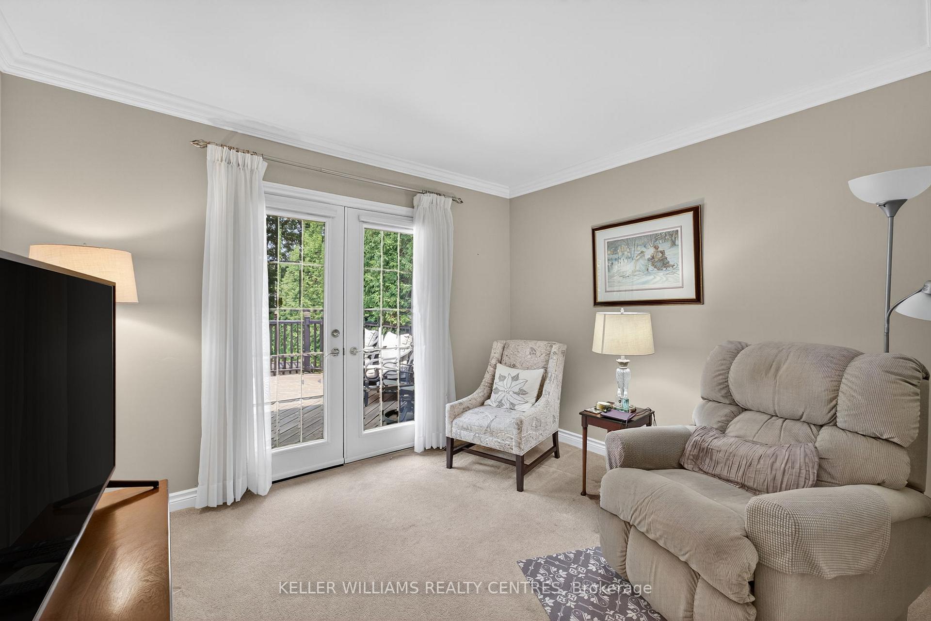 Photo 36 of 54 Devins Drive, Aurora, Aurora Heights — HOMEH
