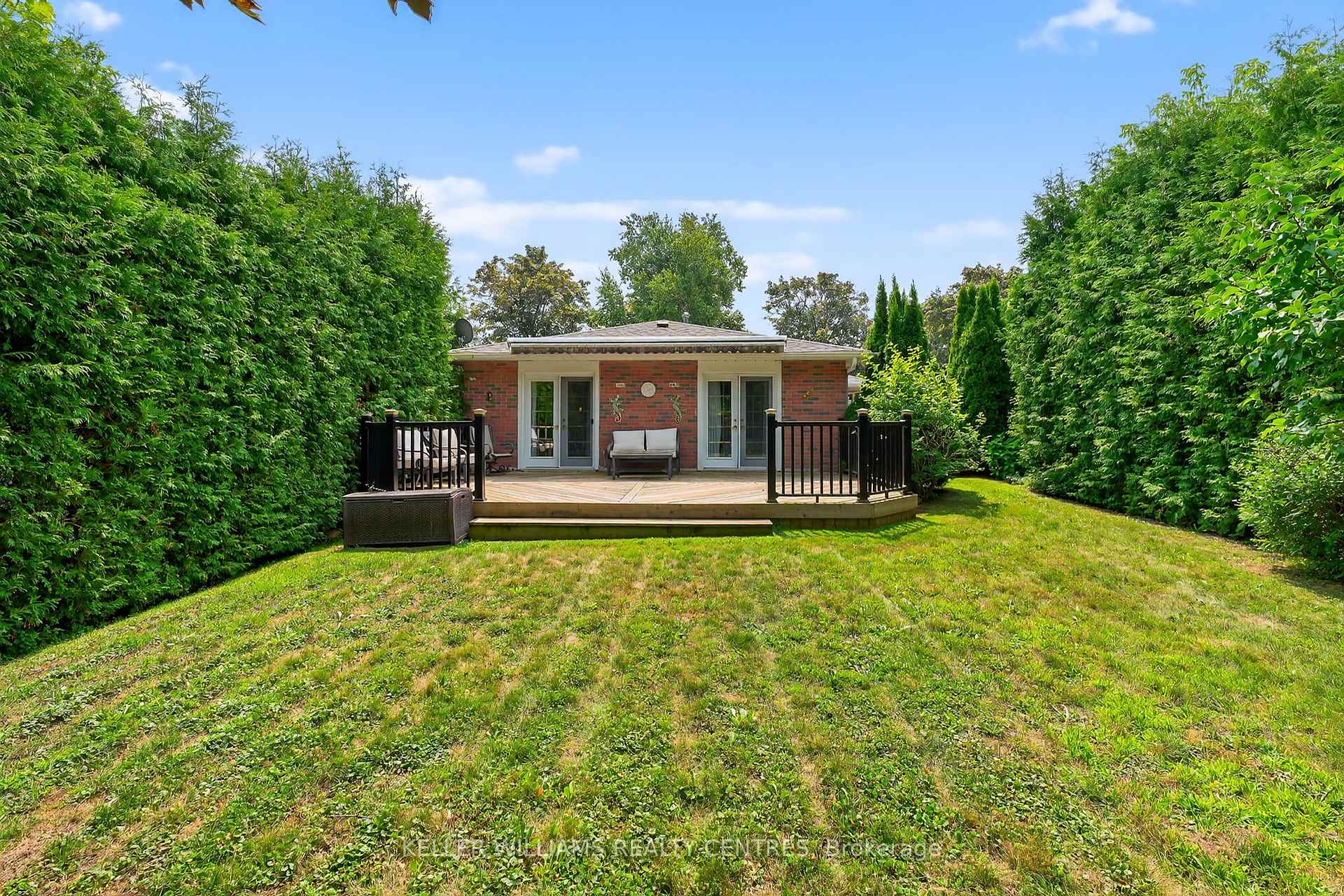 Photo 16 of 54 Devins Drive, Aurora, Aurora Heights — HOMEH