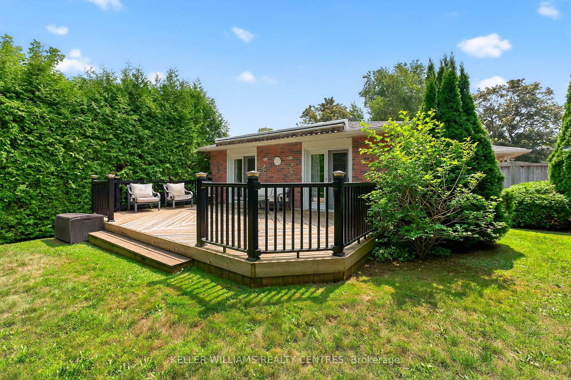 Photo 20 of 54 Devins Drive, Aurora, Aurora Heights — HOMEH