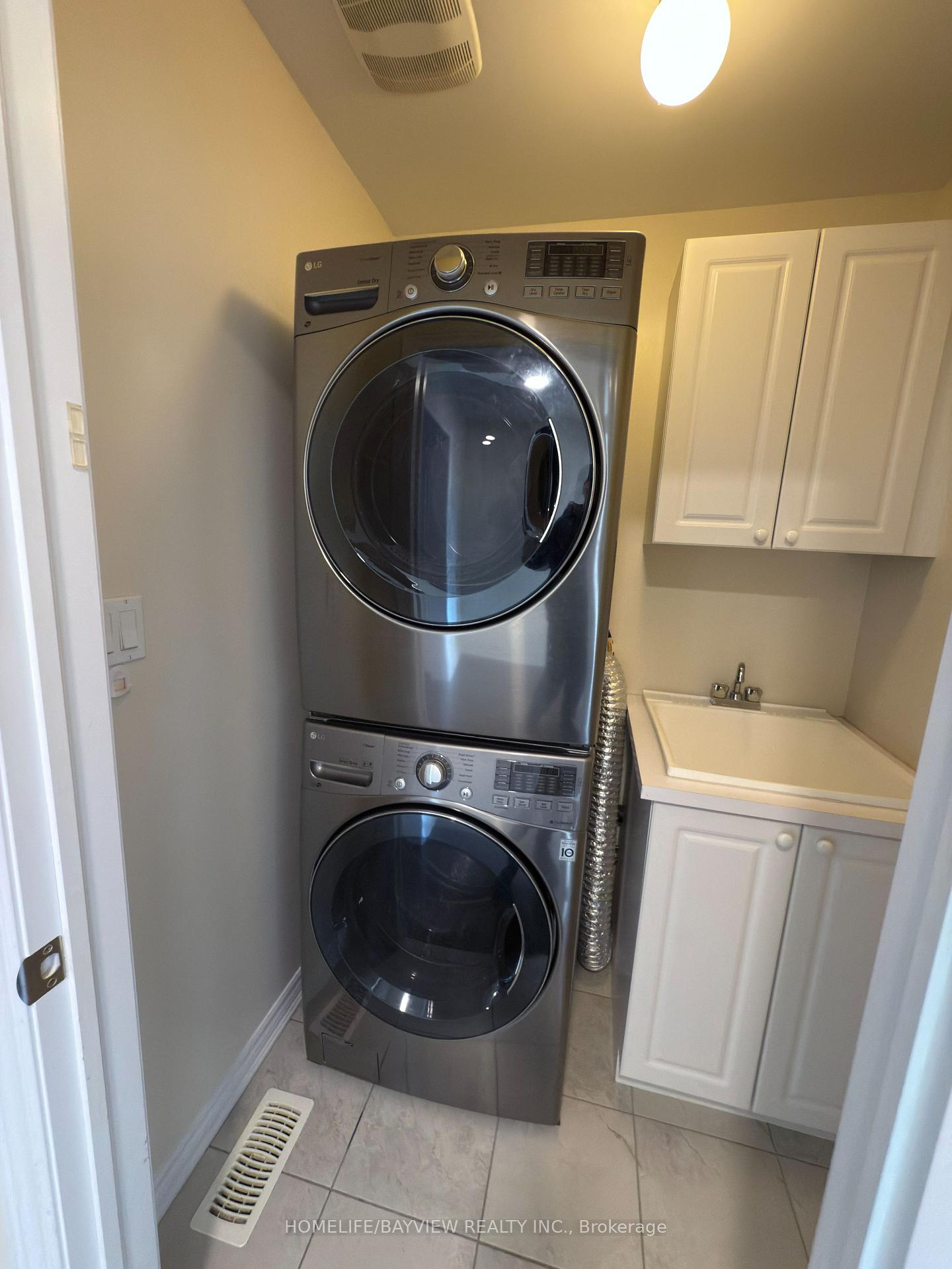 Photo 19 of 174 Farooq Boulevard, Vaughan, Vellore Village — HOMEH