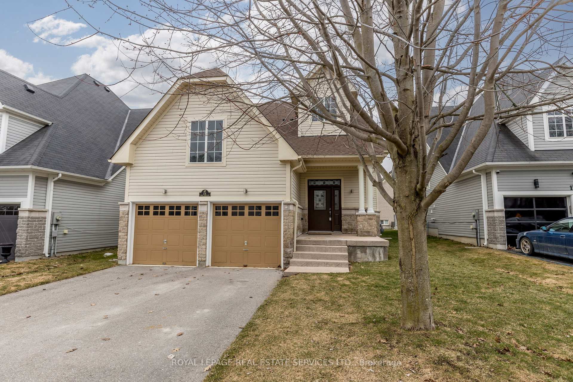 Front of 174 White Sands Way