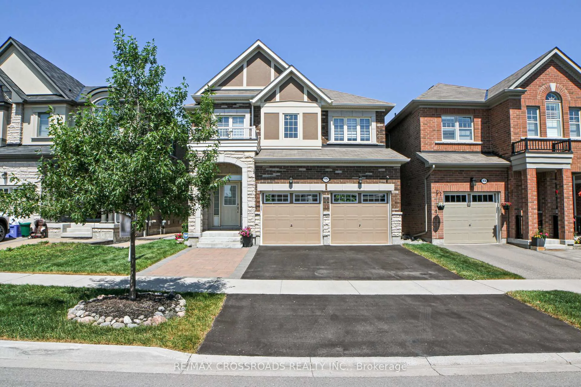 Front of 15 Littlebeck Crescent