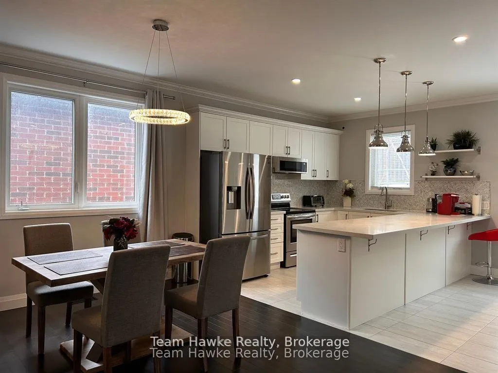 Photo 1 of 152 Bishop Drive, Barrie, Ardagh — HOMEH