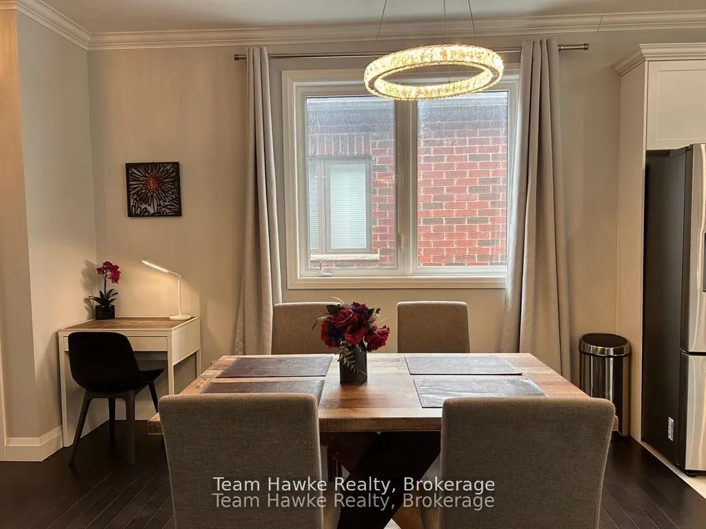Photo 3 of 152 Bishop Drive, Barrie, Ardagh — HOMEH