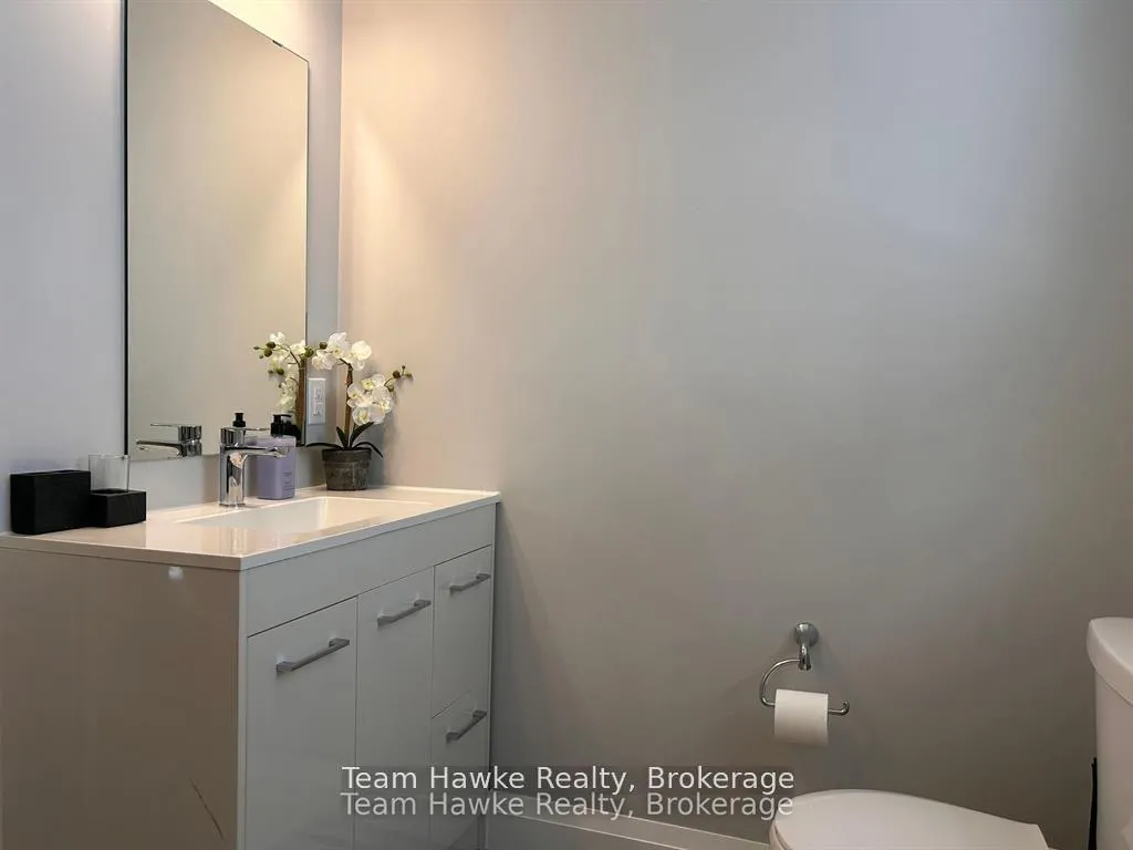 Photo 16 of 152 Bishop Drive, Barrie, Ardagh — HOMEH