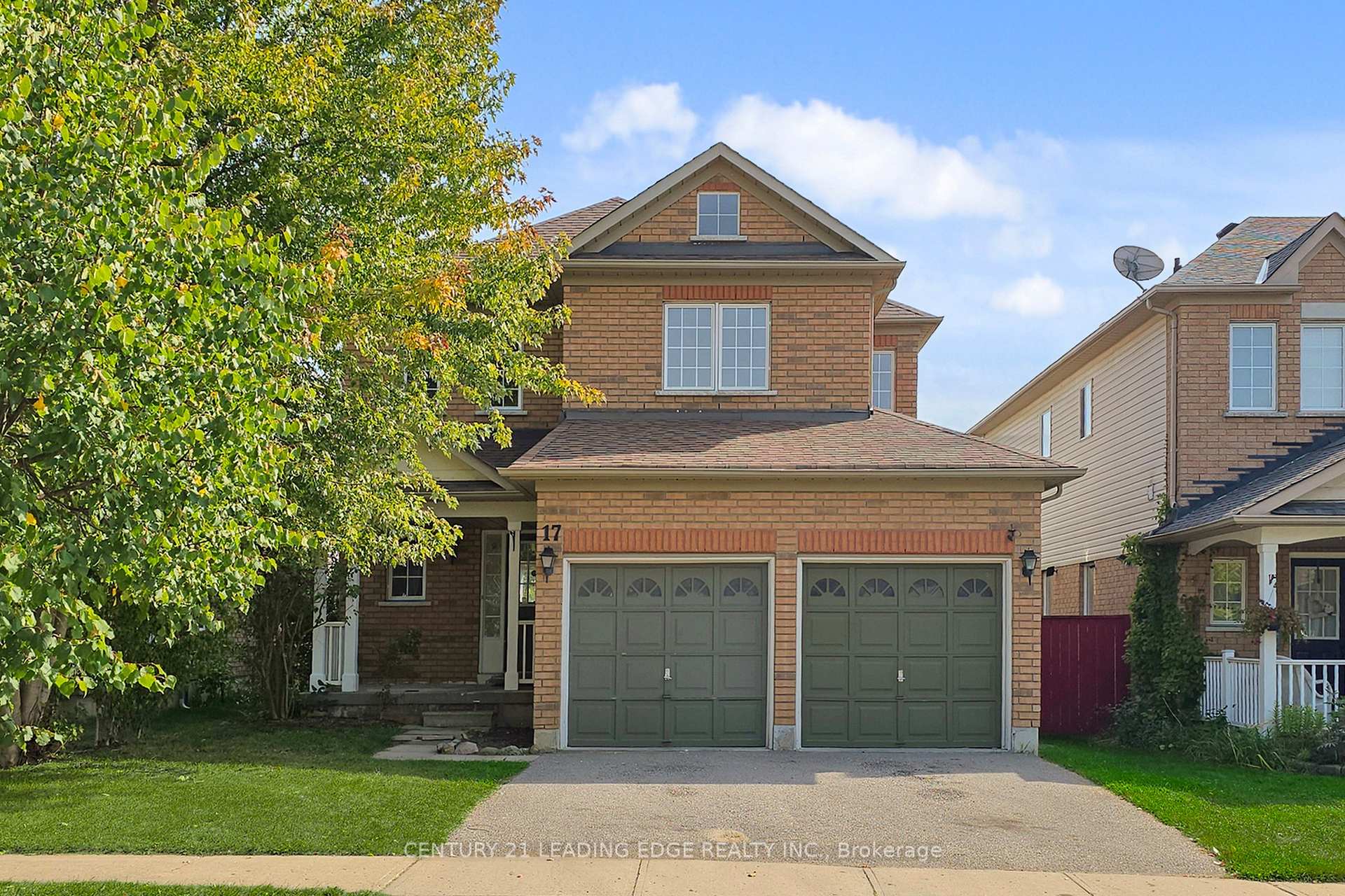 Photo 1 of 17 Pitfield Avenue, Whitby, Rolling Acres — HOMEH