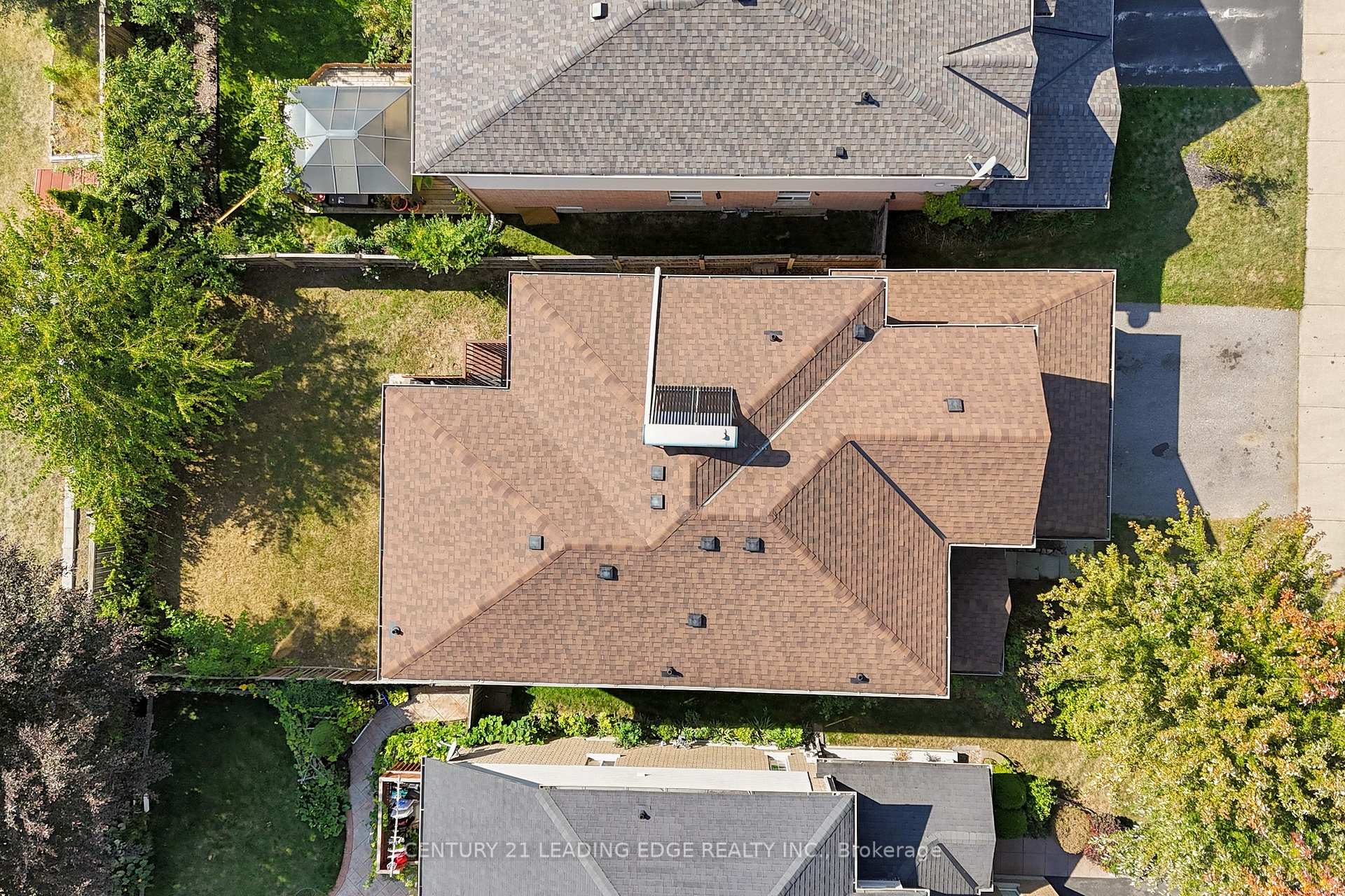 Photo 4 of 17 Pitfield Avenue, Whitby, Rolling Acres — HOMEH