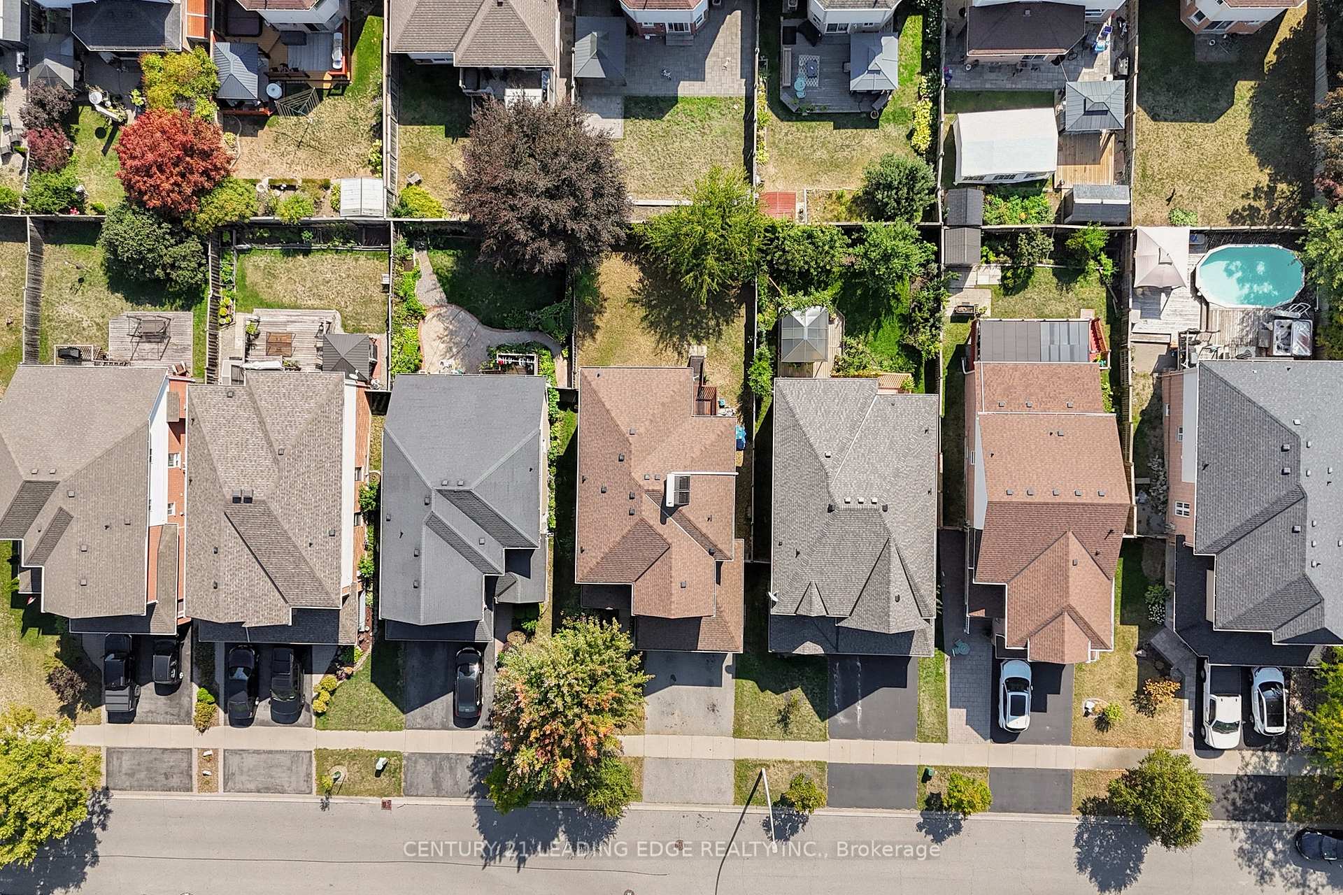 Photo 5 of 17 Pitfield Avenue, Whitby, Rolling Acres — HOMEH