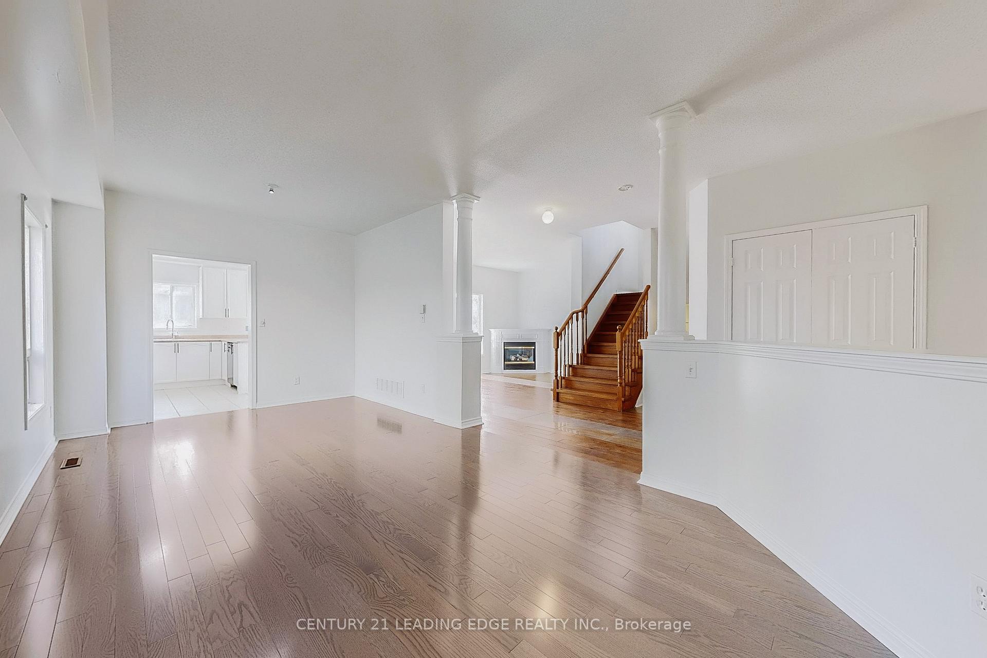 Photo 12 of 17 Pitfield Avenue, Whitby, Rolling Acres — HOMEH