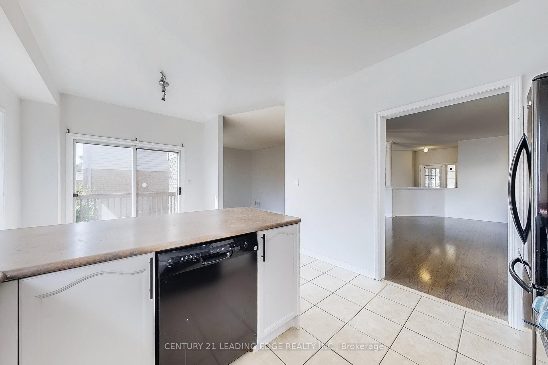 Photo 20 of 17 Pitfield Avenue, Whitby, Rolling Acres — HOMEH