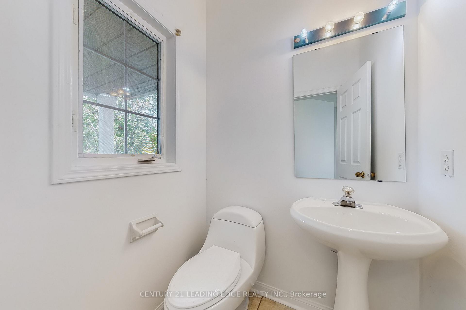 Photo 22 of 17 Pitfield Avenue, Whitby, Rolling Acres — HOMEH