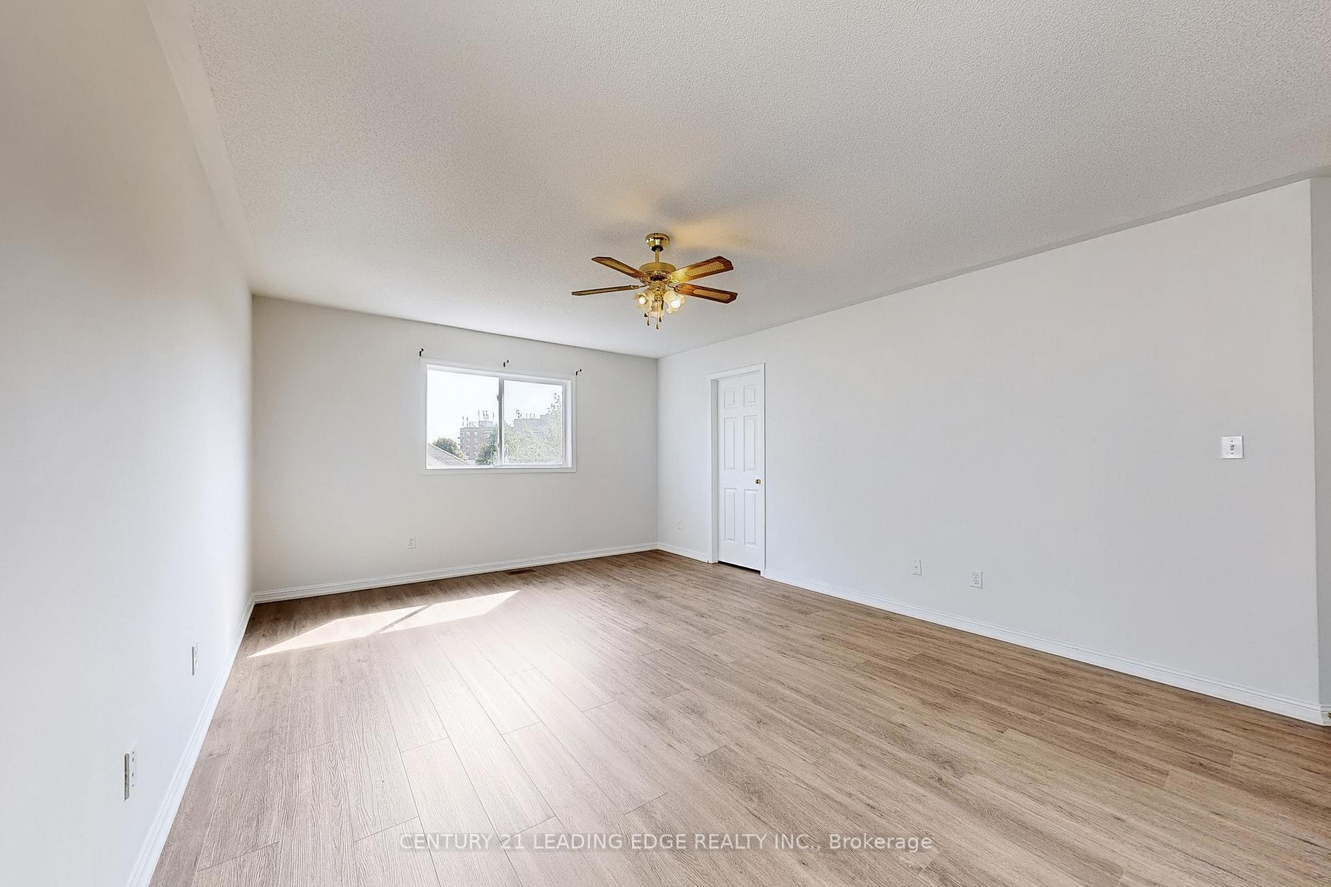 Photo 25 of 17 Pitfield Avenue, Whitby, Rolling Acres — HOMEH