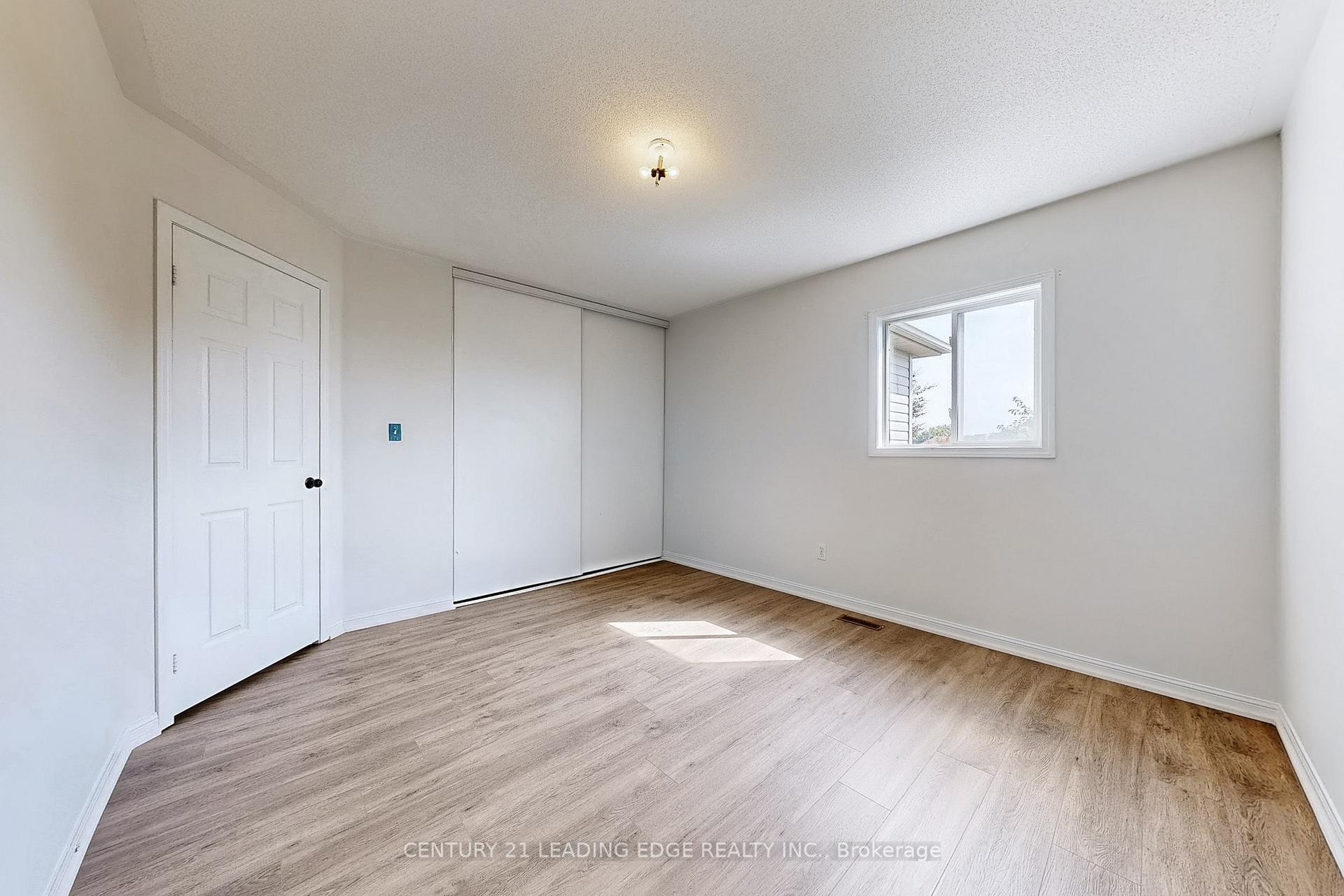 Photo 30 of 17 Pitfield Avenue, Whitby, Rolling Acres — HOMEH