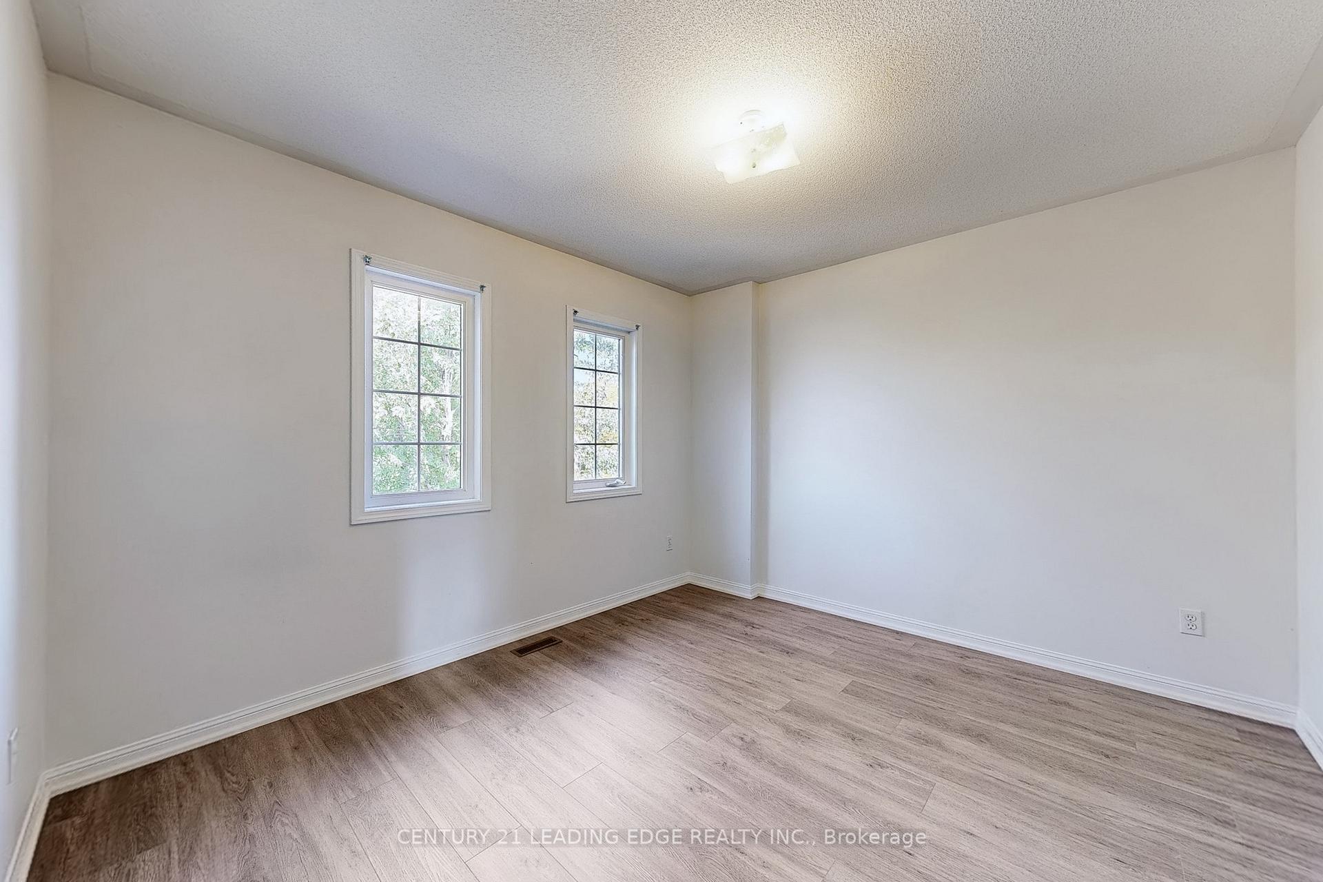 Photo 32 of 17 Pitfield Avenue, Whitby, Rolling Acres — HOMEH