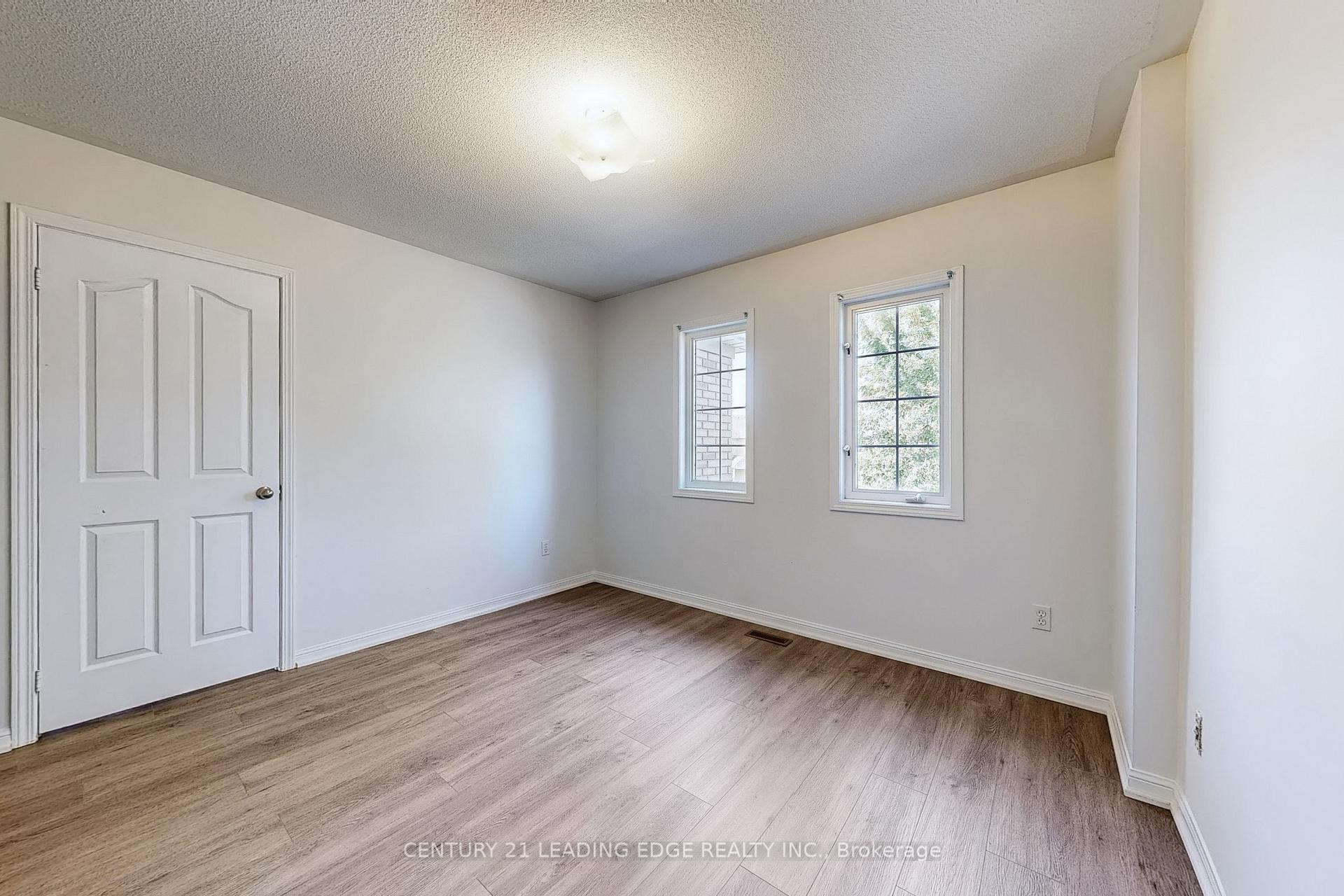 Photo 33 of 17 Pitfield Avenue, Whitby, Rolling Acres — HOMEH
