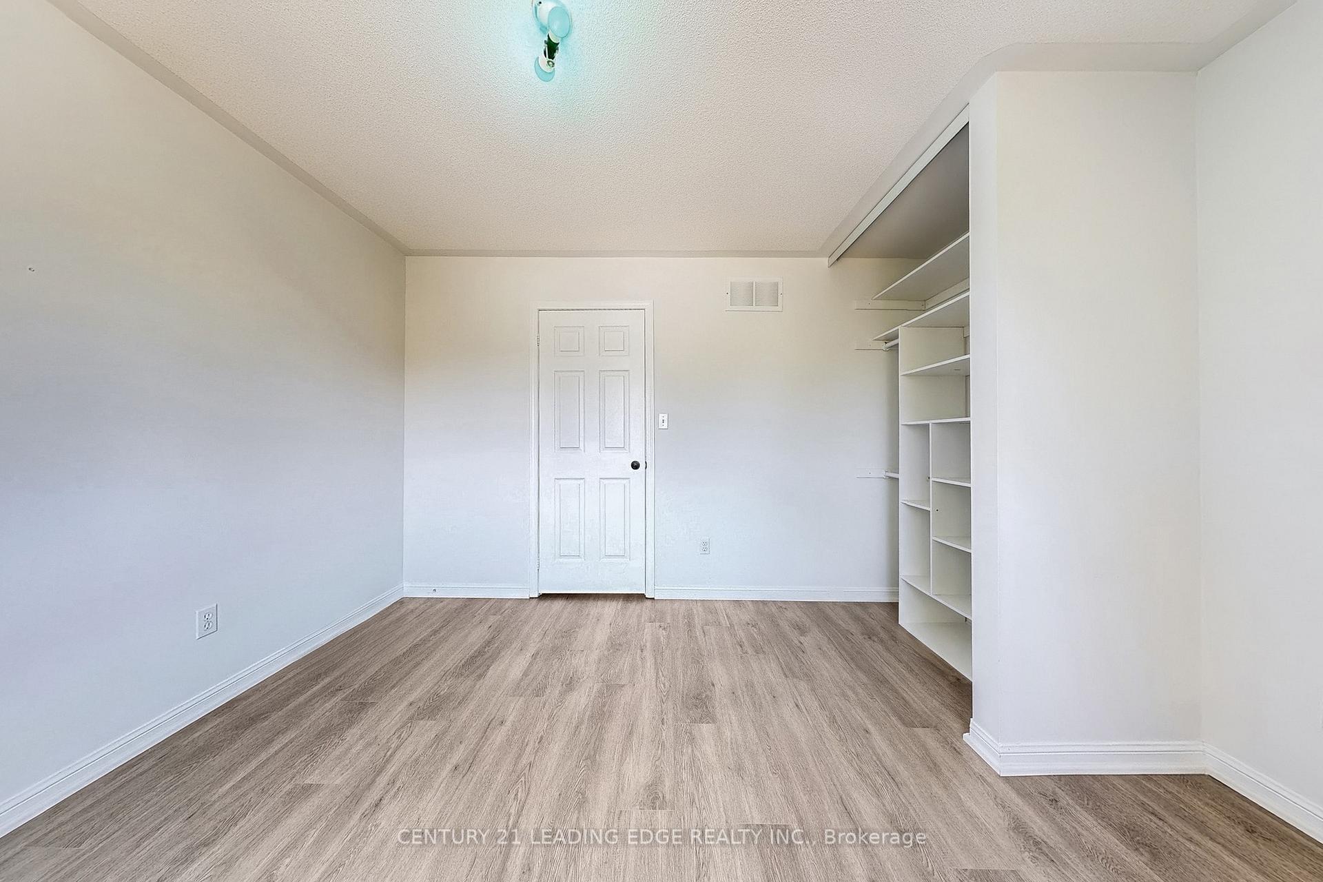 Photo 37 of 17 Pitfield Avenue, Whitby, Rolling Acres — HOMEH