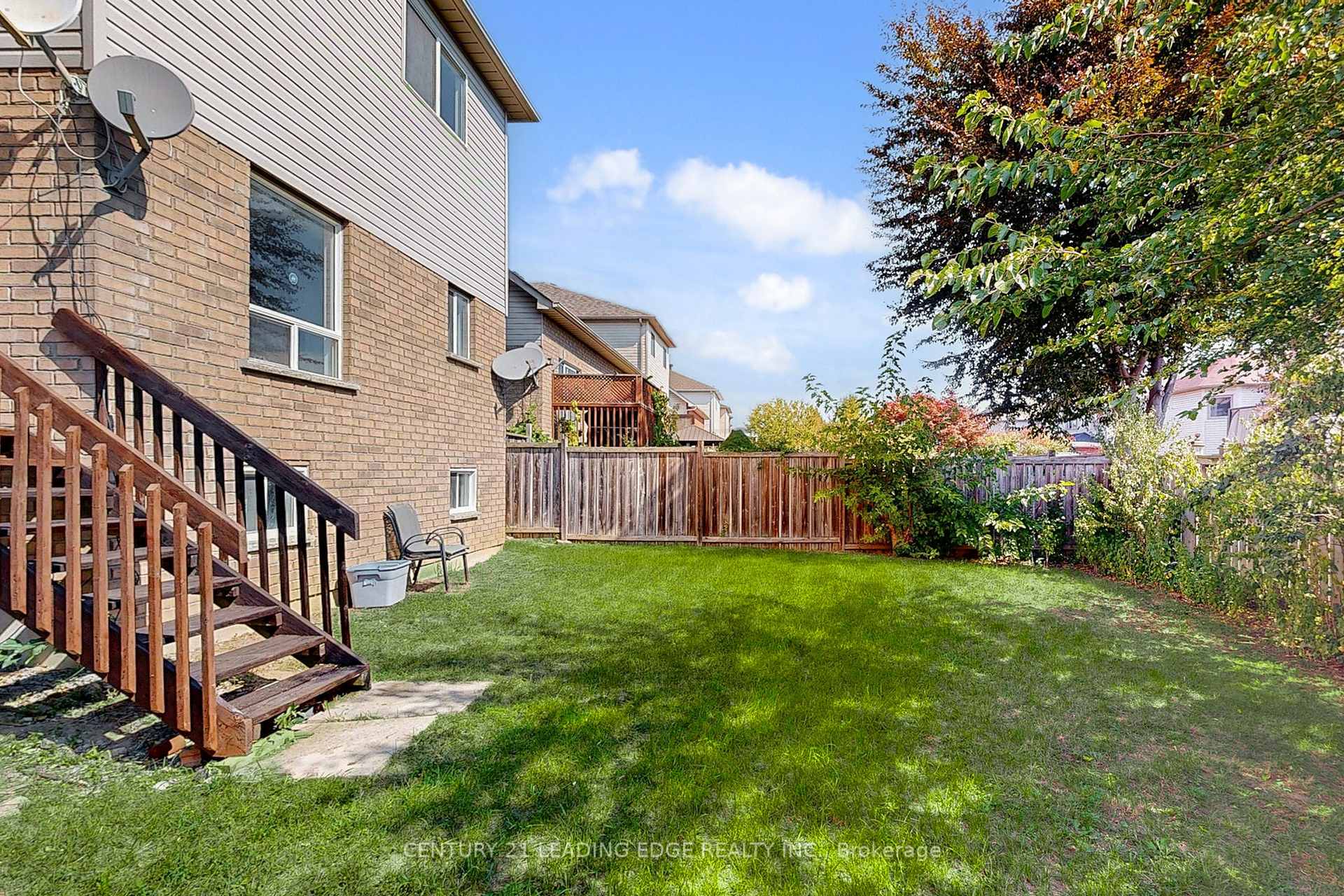 Photo 45 of 17 Pitfield Avenue, Whitby, Rolling Acres — HOMEH