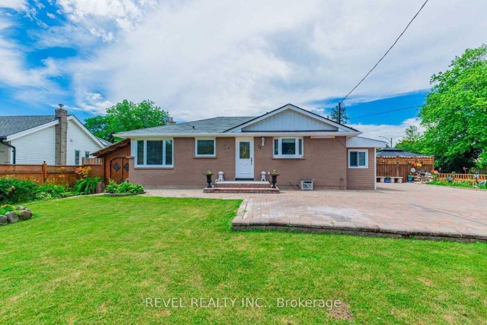 Photo 2 of 74 Thickson Road N, Whitby, Blue Grass Meadows — HOMEH