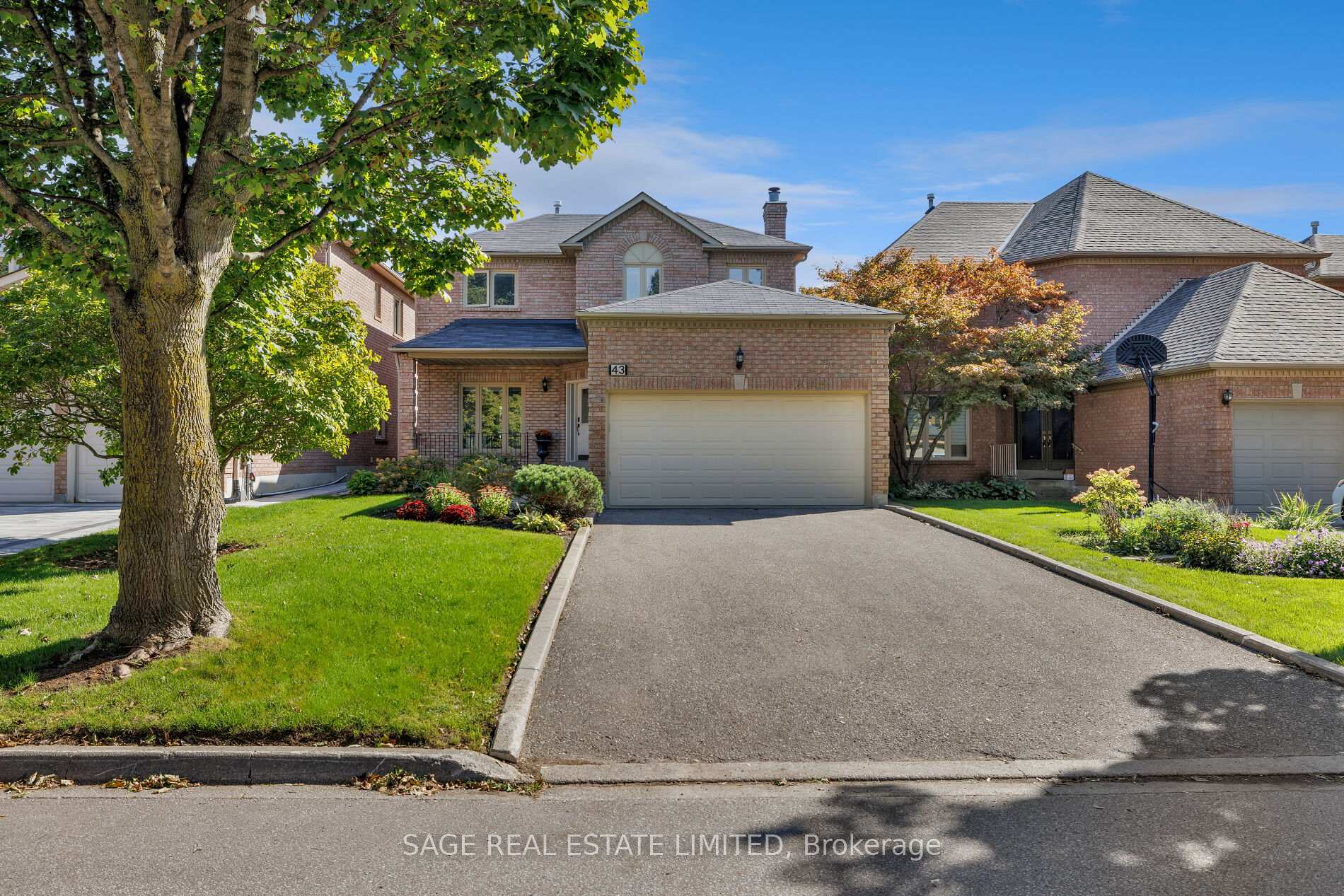 Photo 1 of 43 Mulholland Drive, Vaughan, Beverley Glen — HOMEH