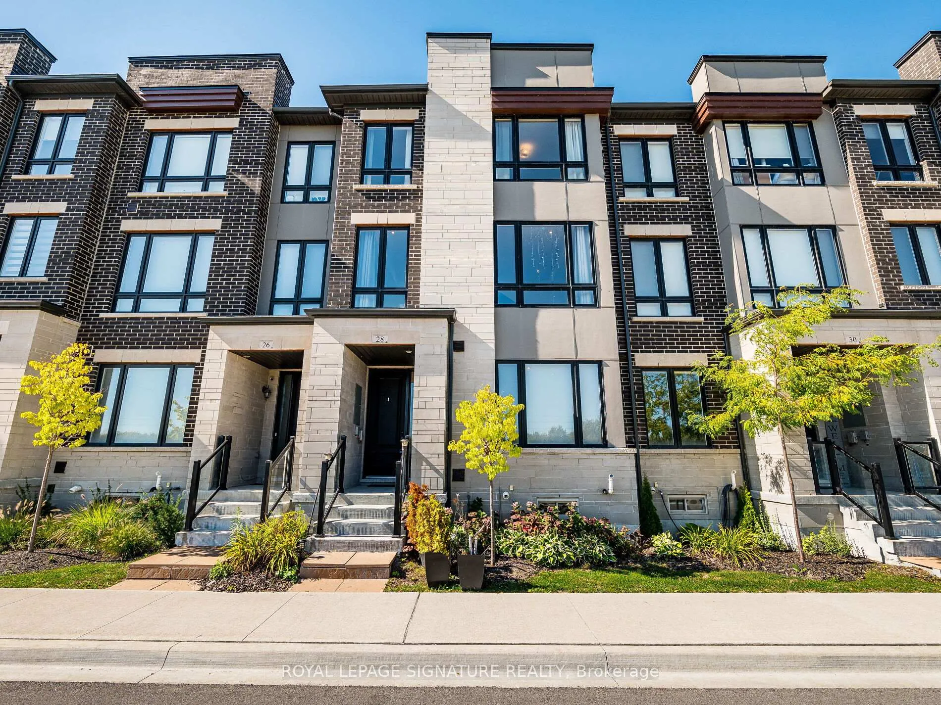 Photo 1 of 28 Dockside Way, Whitby, Port Whitby — HOMEH