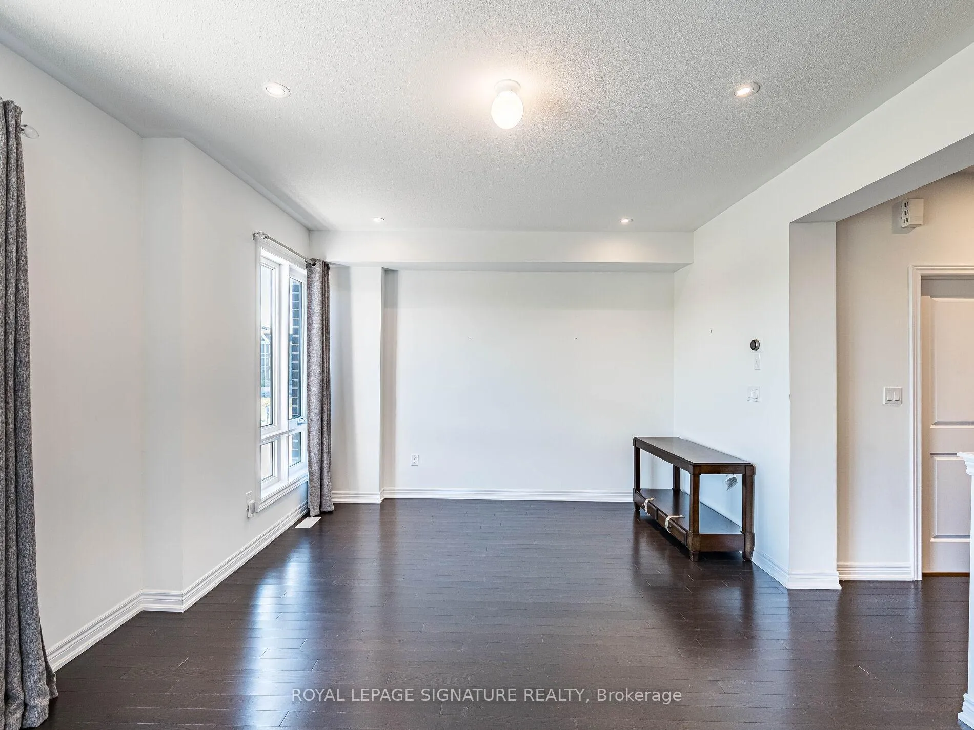 Photo 11 of 28 Dockside Way, Whitby, Port Whitby — HOMEH