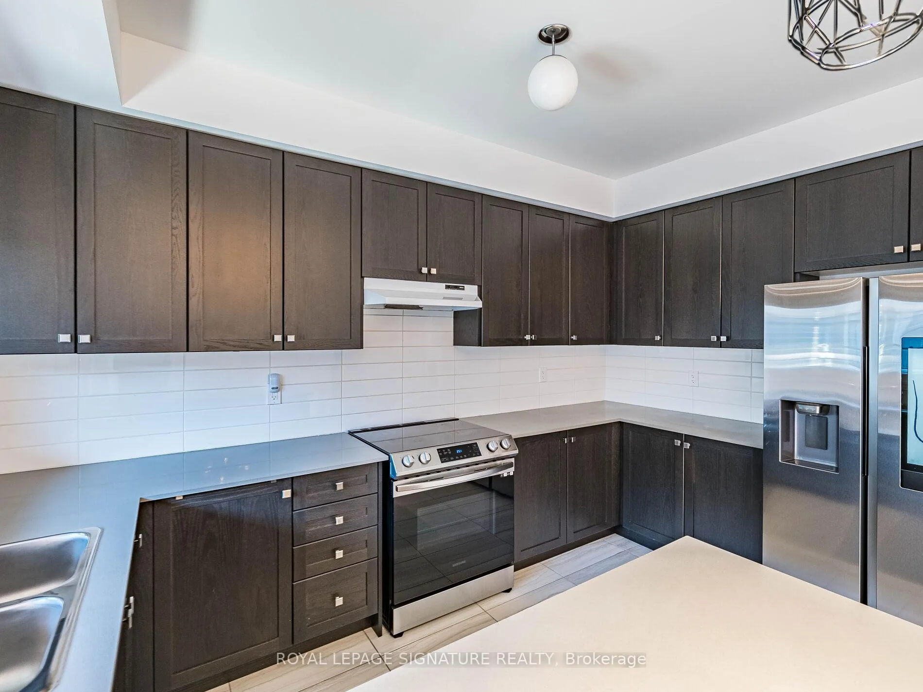 Photo 15 of 28 Dockside Way, Whitby, Port Whitby — HOMEH