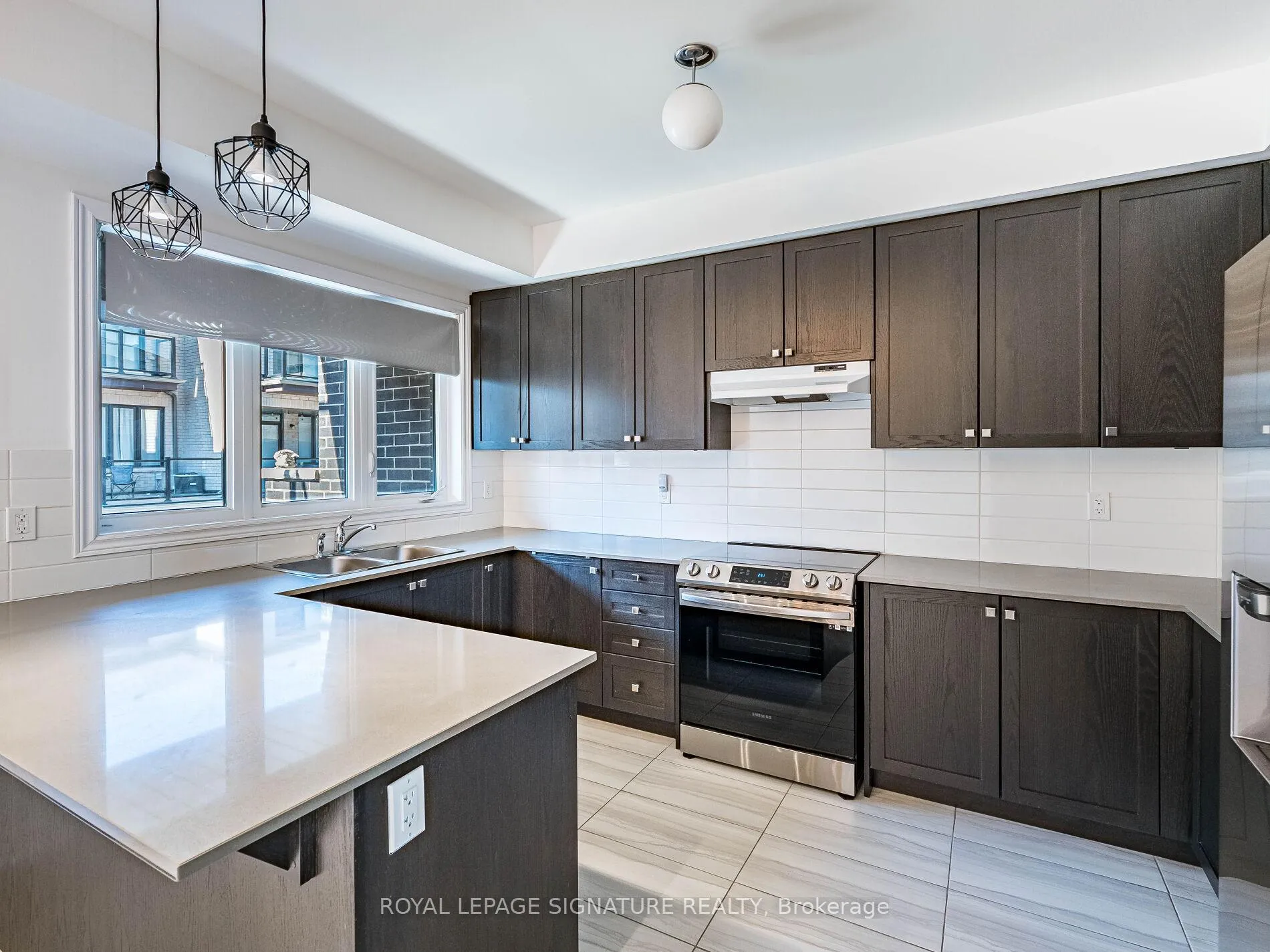 Photo 17 of 28 Dockside Way, Whitby, Port Whitby — HOMEH