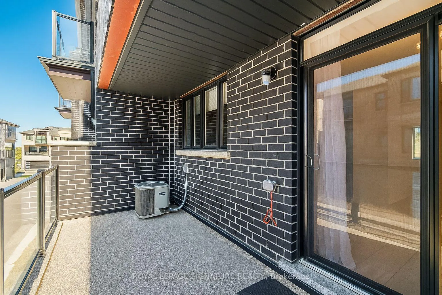 Photo 21 of 28 Dockside Way, Whitby, Port Whitby — HOMEH