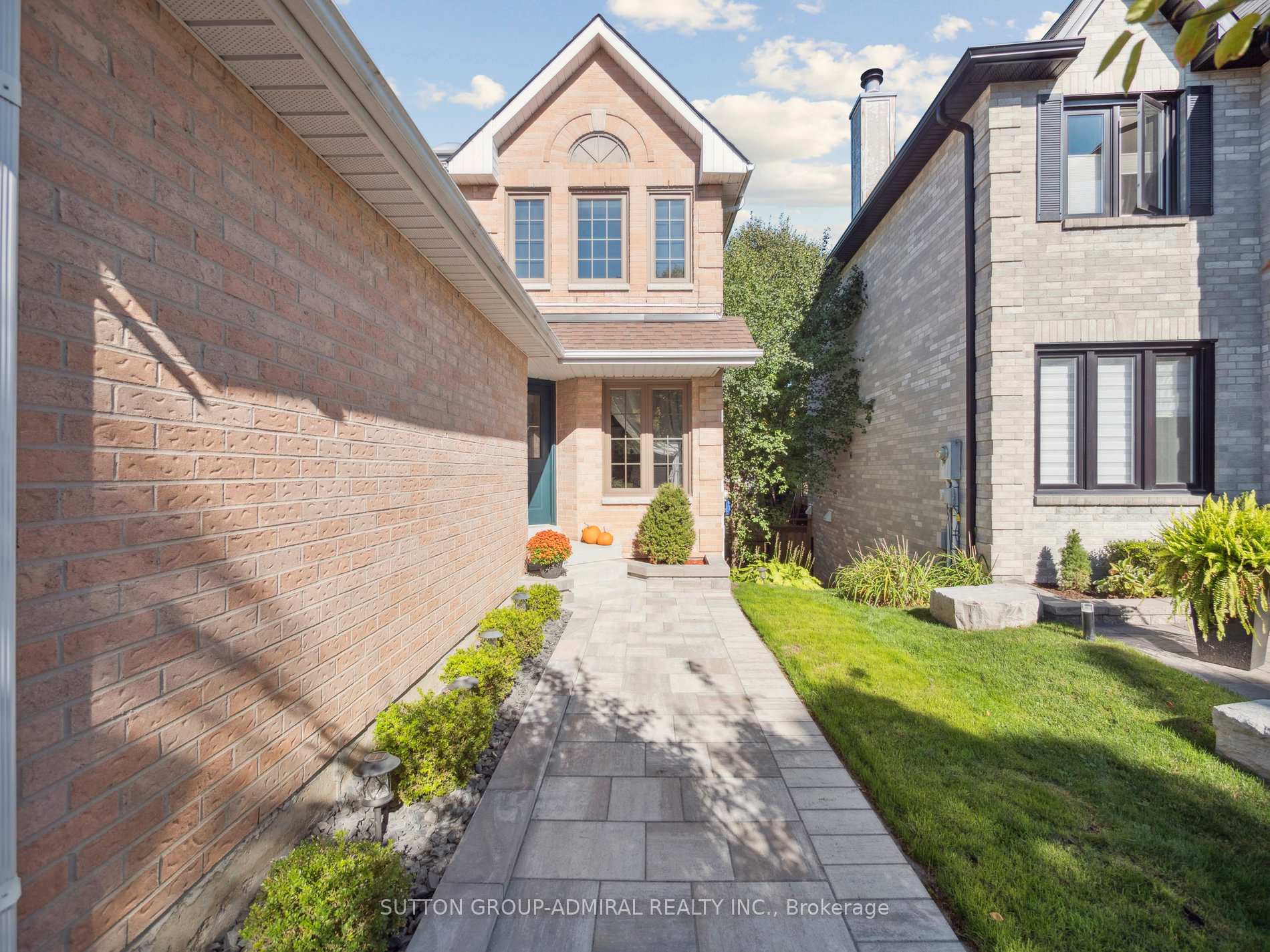 Photo 3 of 24 Dawlish Avenue, Aurora, Aurora Highlands — HOMEH
