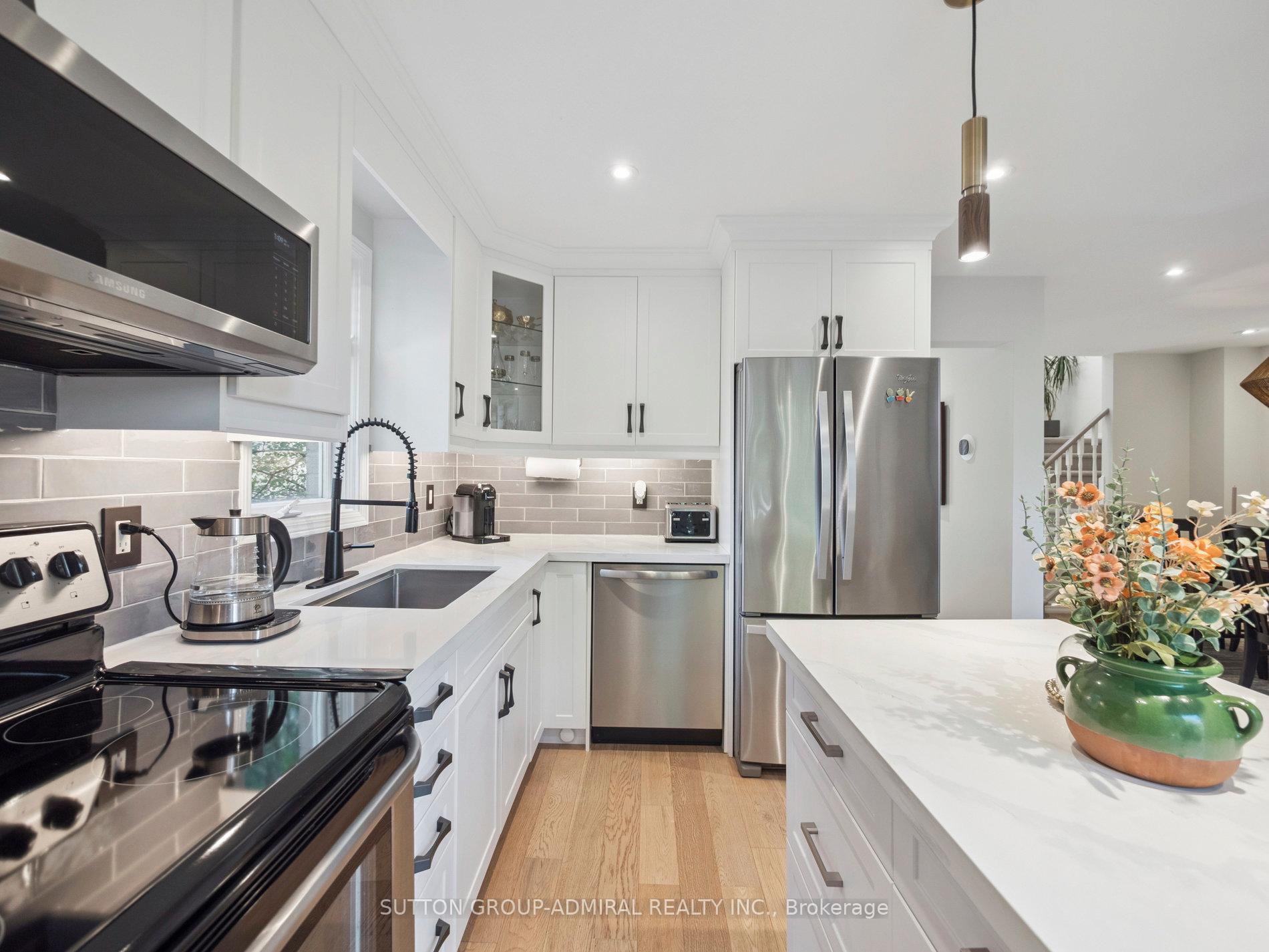 Photo 15 of 24 Dawlish Avenue, Aurora, Aurora Highlands — HOMEH