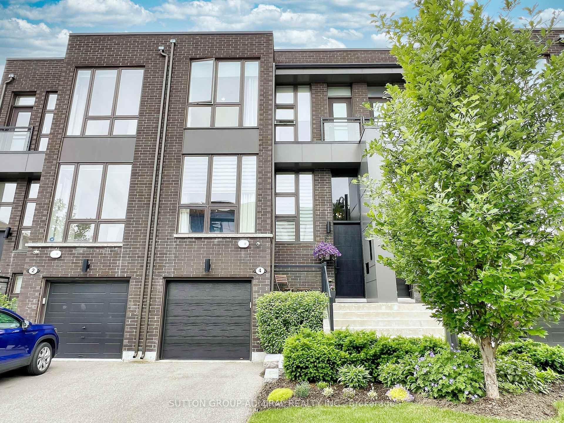 Front of 4 Sable Road