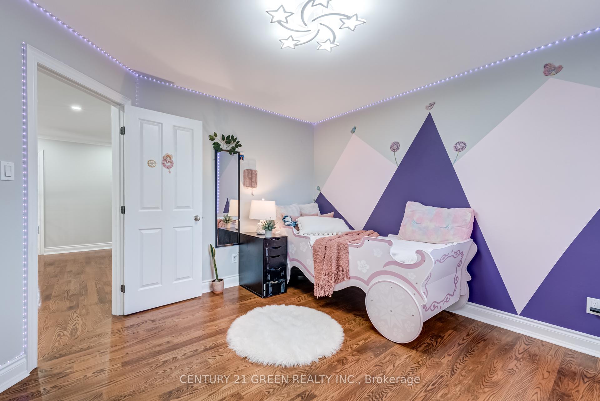 Photo 42 of 117 Raglan Street, Whitby, Lynde Creek — HOMEH