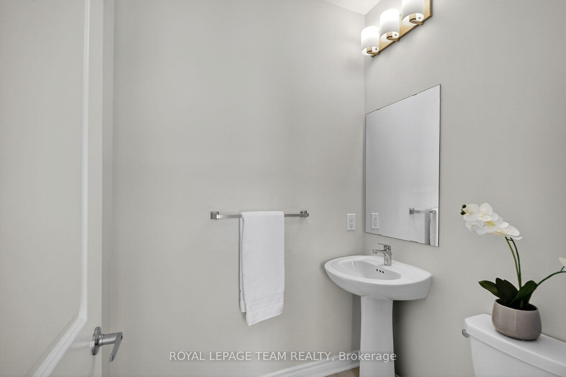 Photo 4 of 548 Flagstaff Drive, Ottawa, Barrhaven - Half Moon Bay — HOMEH