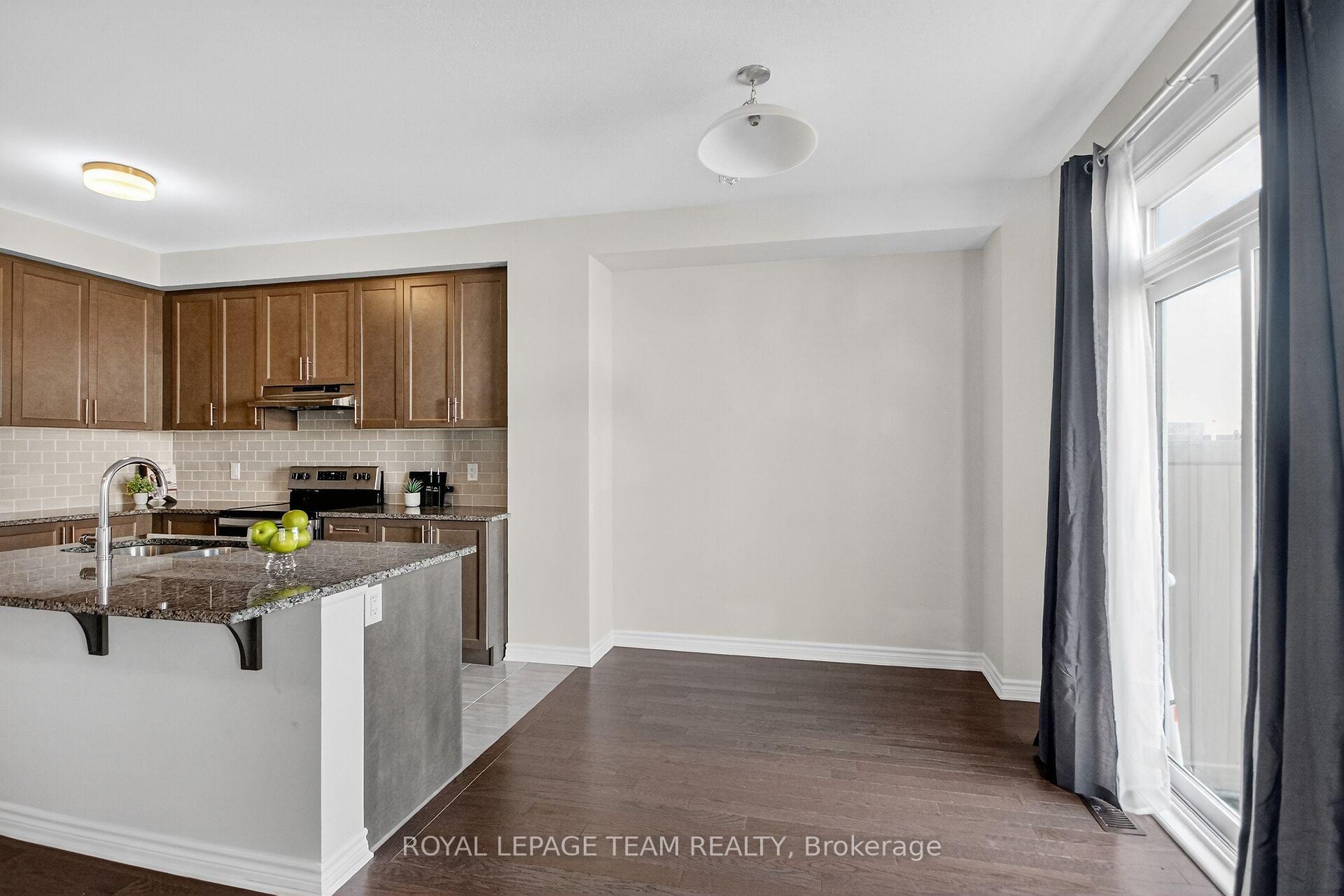 Photo 13 of 548 Flagstaff Drive, Ottawa, Barrhaven - Half Moon Bay — HOMEH