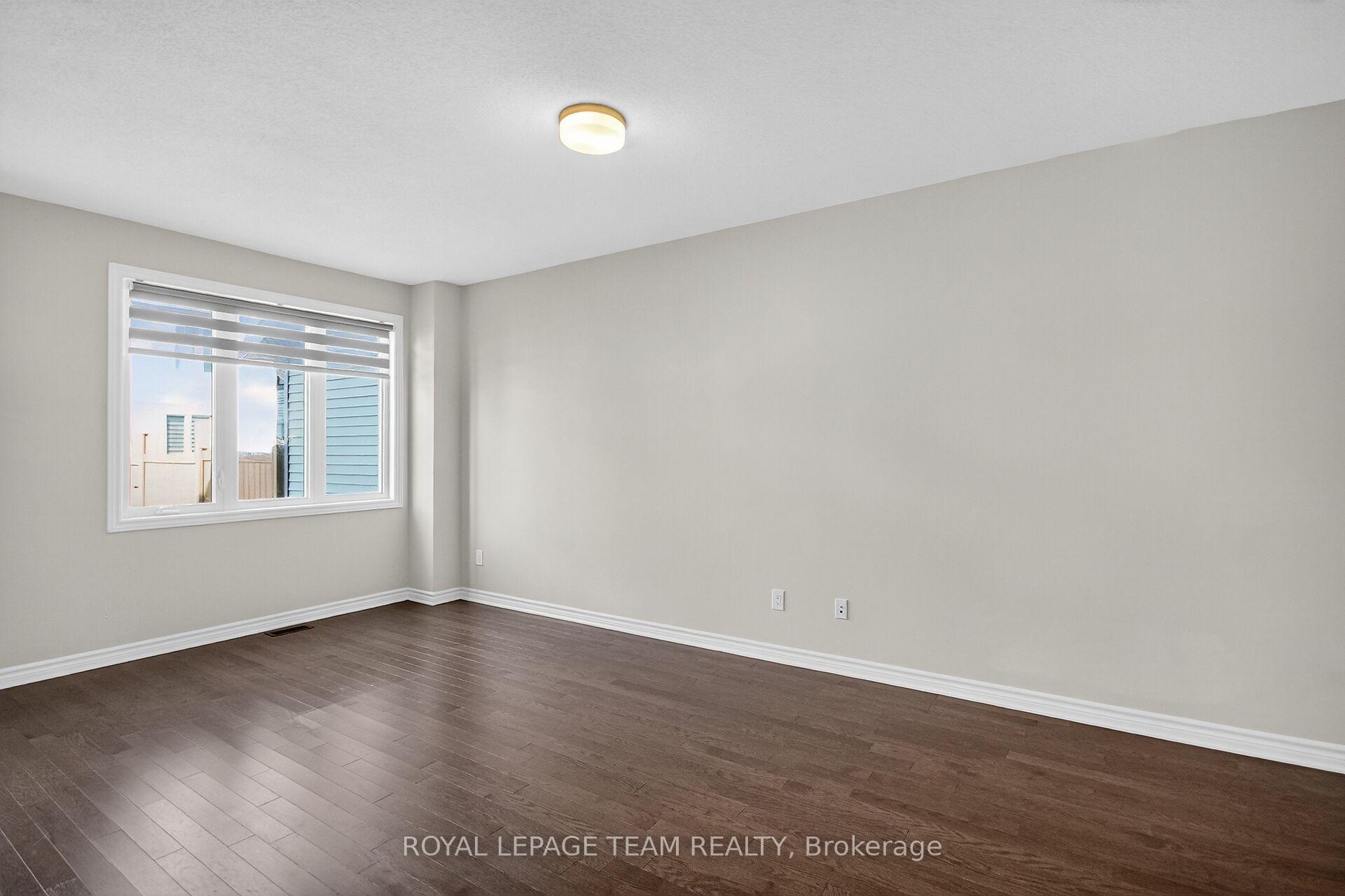 Photo 16 of 548 Flagstaff Drive, Ottawa, Barrhaven - Half Moon Bay — HOMEH