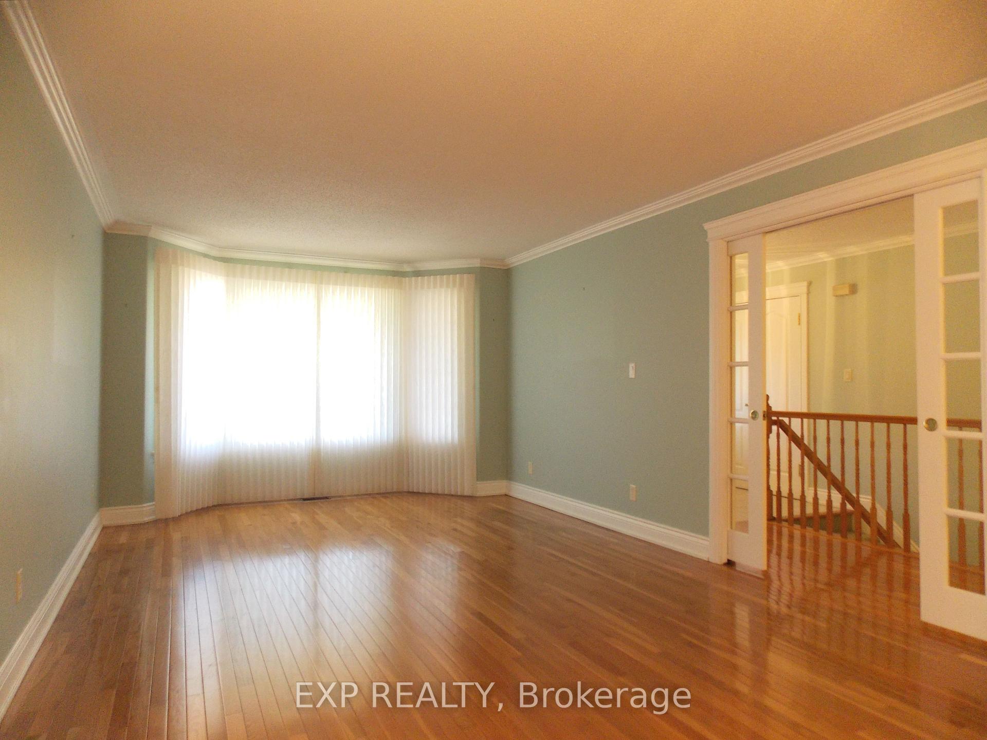 Photo 7 of 1393 Mcmahon Avenue, Ottawa, Emerald Woods/Sawmill Creek — HOMEH