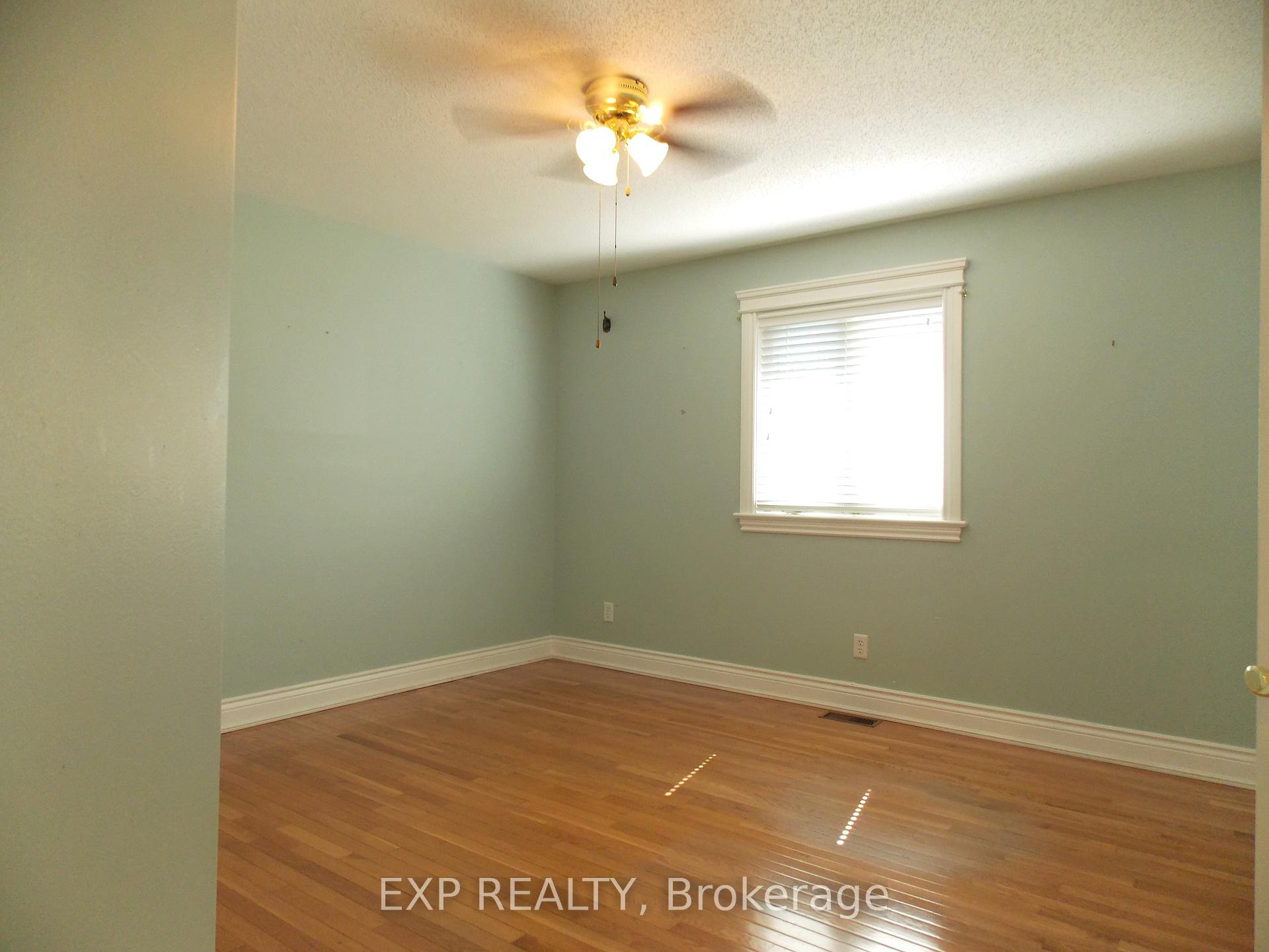 Photo 14 of 1393 Mcmahon Avenue, Ottawa, Emerald Woods/Sawmill Creek — HOMEH